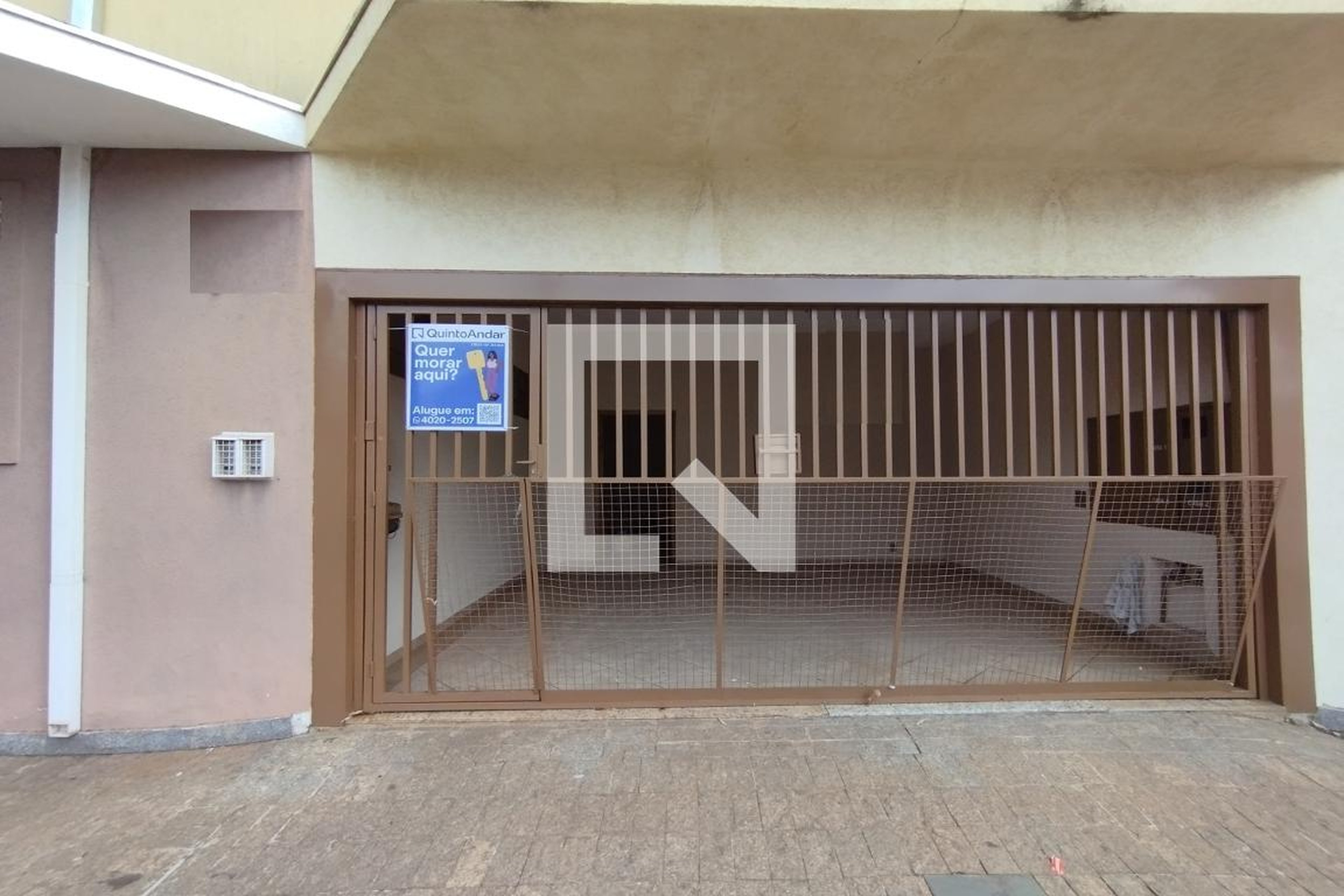 Fachada Condomínio em Rua Epitácio Pessoa, 478