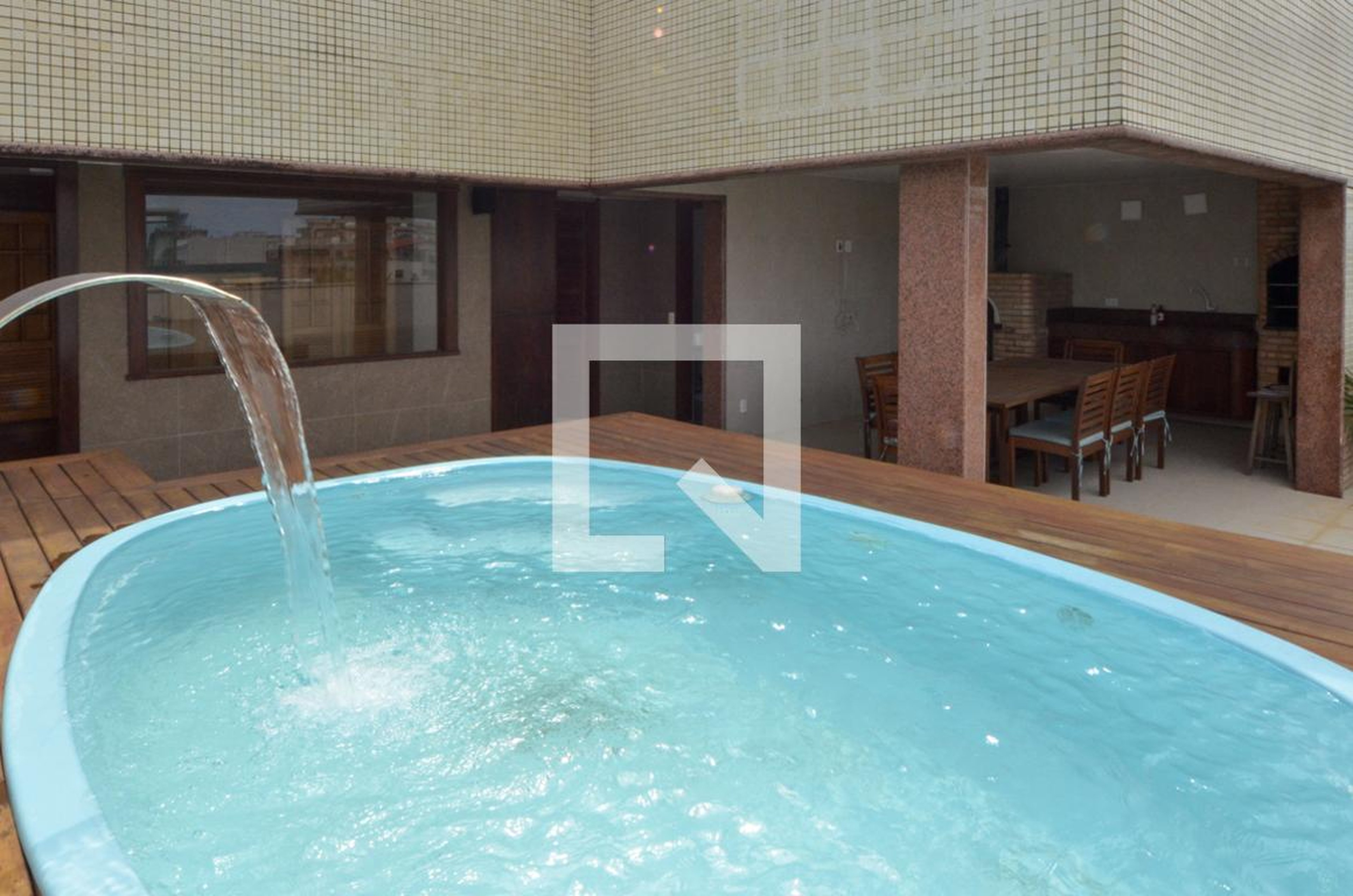 Piscina - Edifício Residencial Santa Alayde