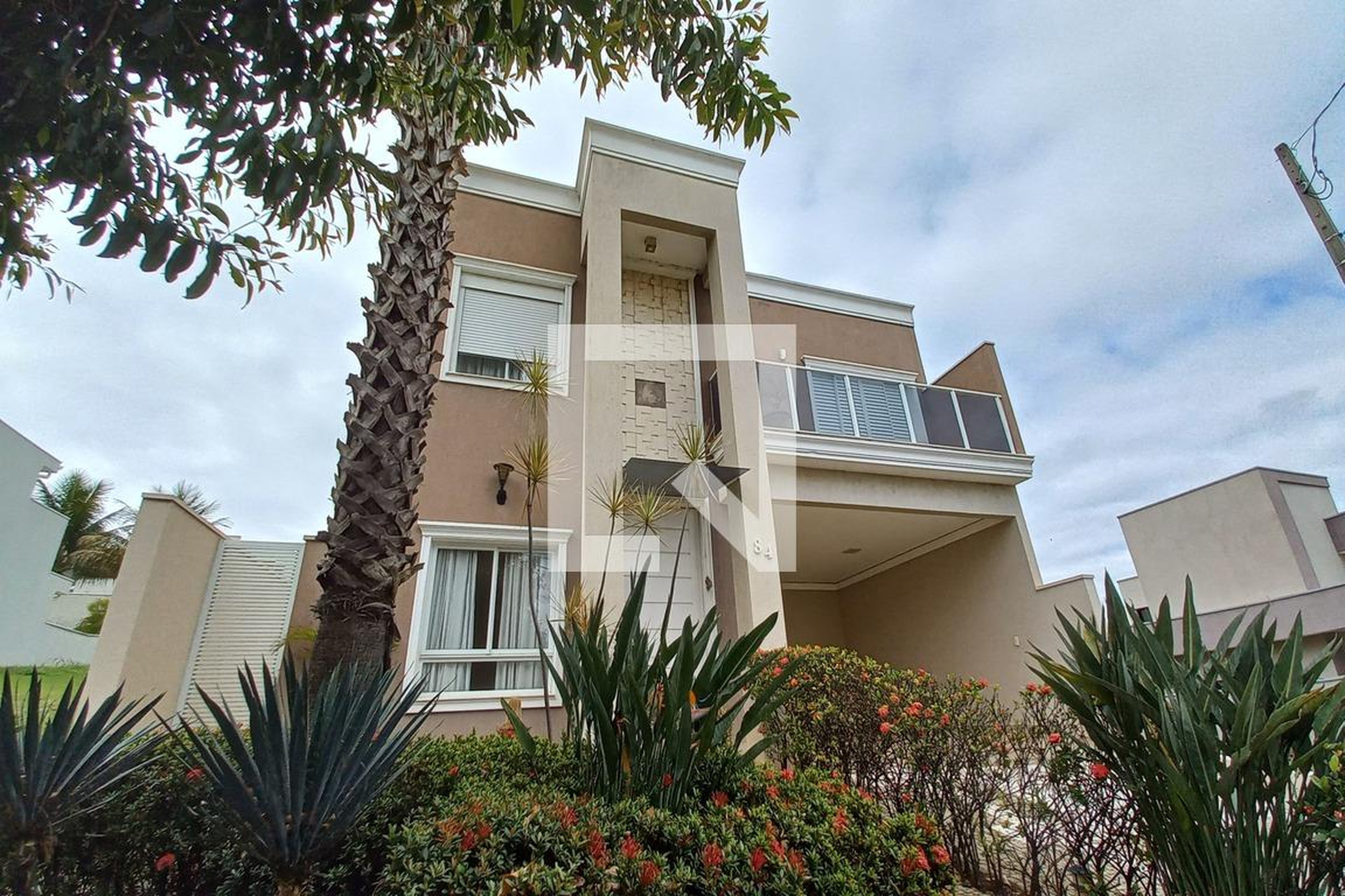 Fachada do Prédio Condomínio em Rua Galessandro Accioni, 0