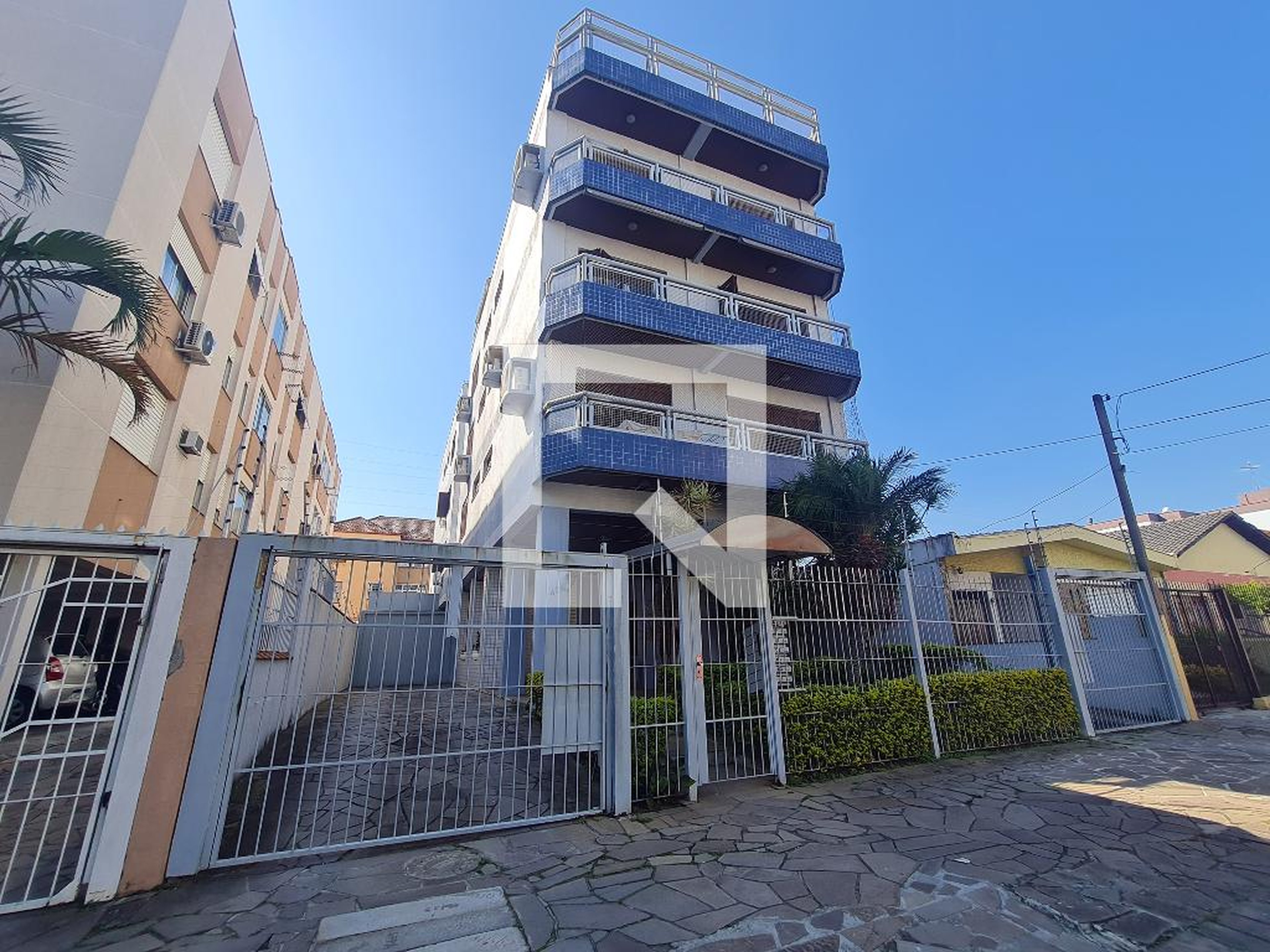 Fachada do Condomínio Edifício Santa Ines