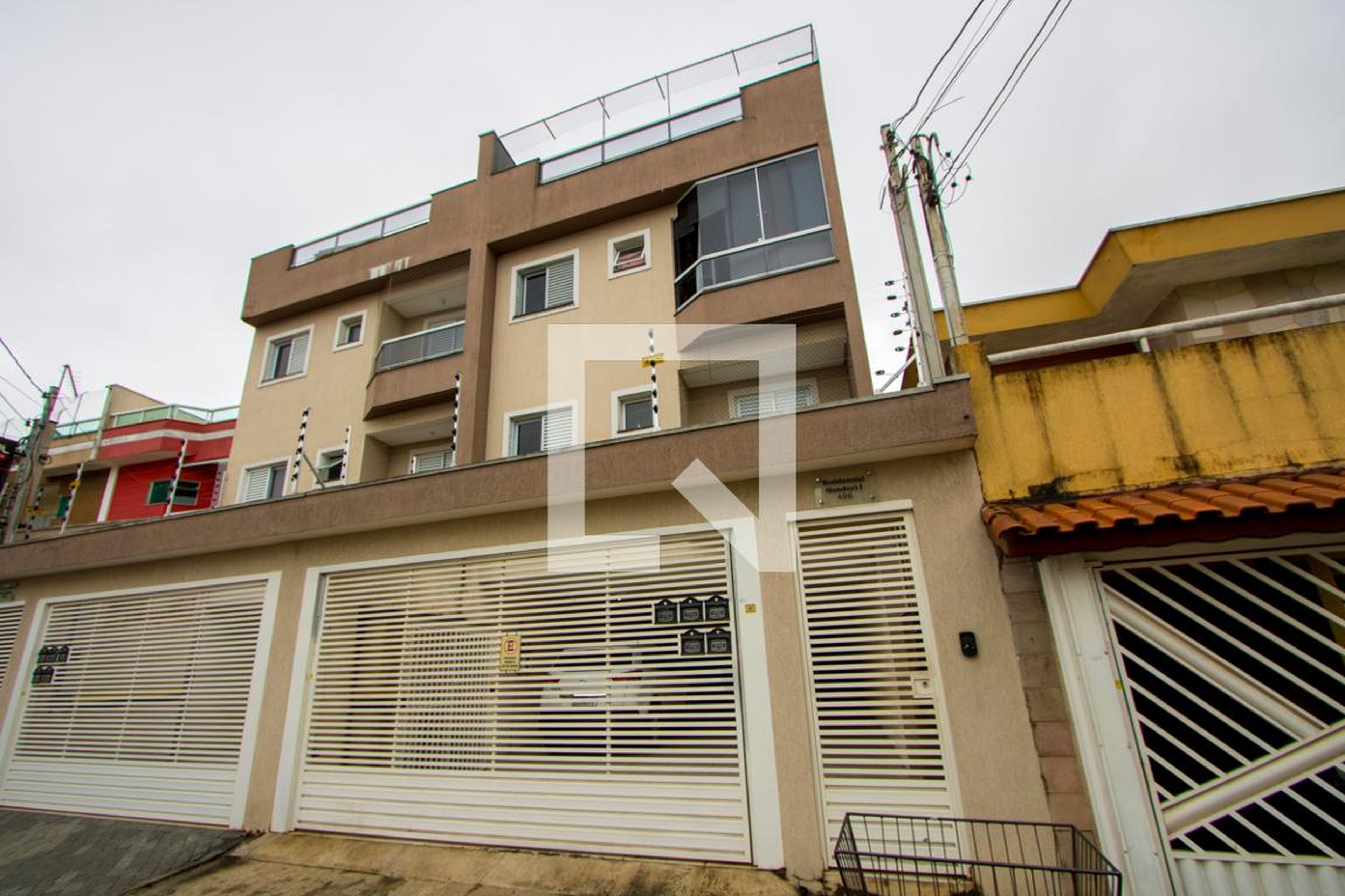 Fachada Condomínio em Rua Manduri, 496