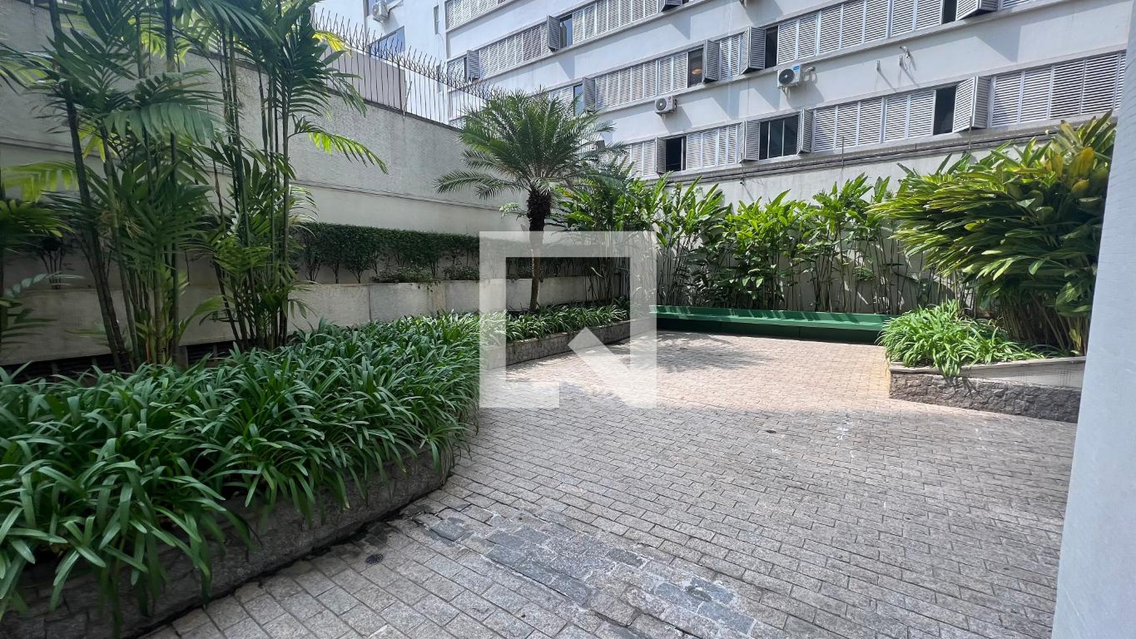 Área comum - Cerqueira César