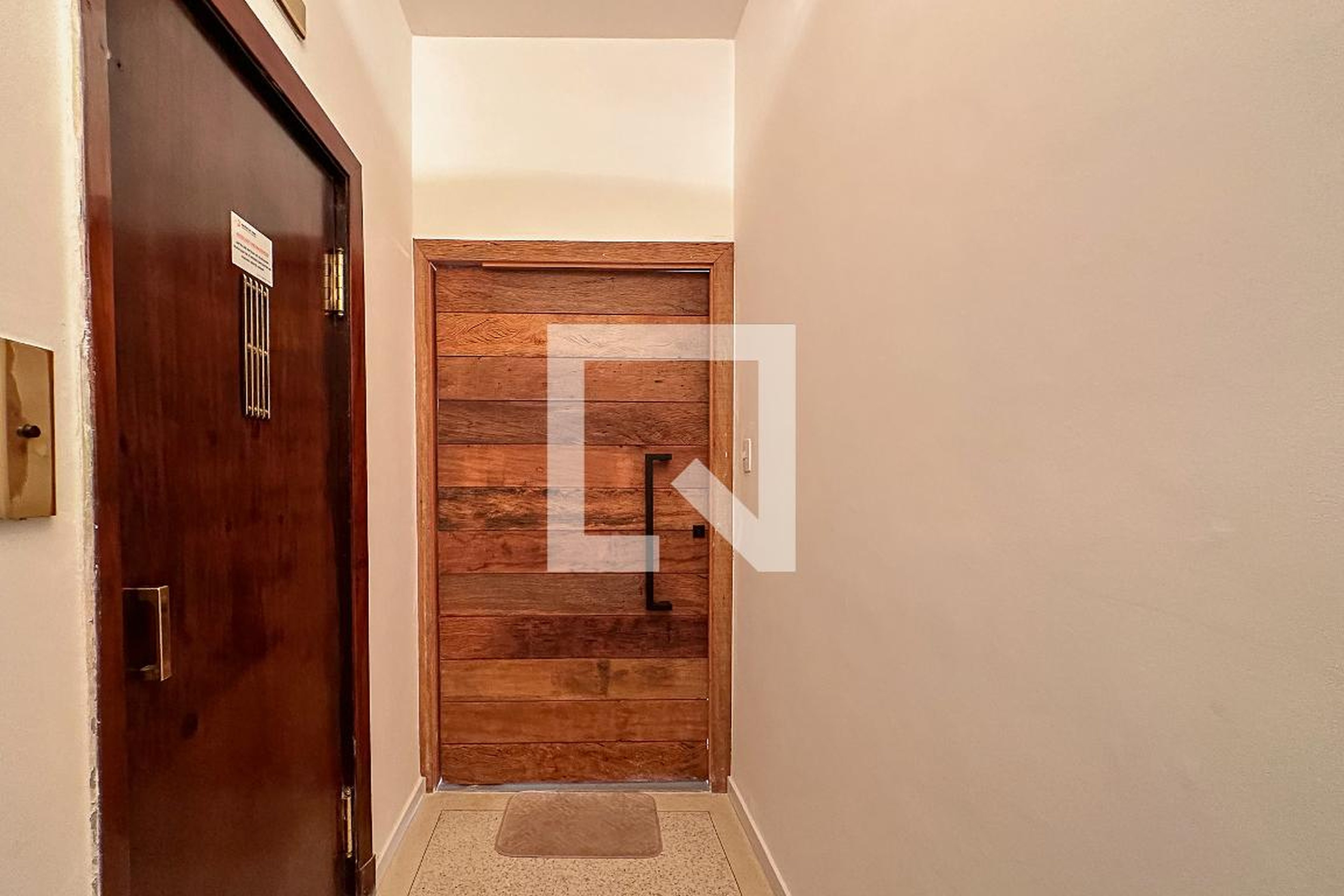 Hall - Cardoso de Almeida