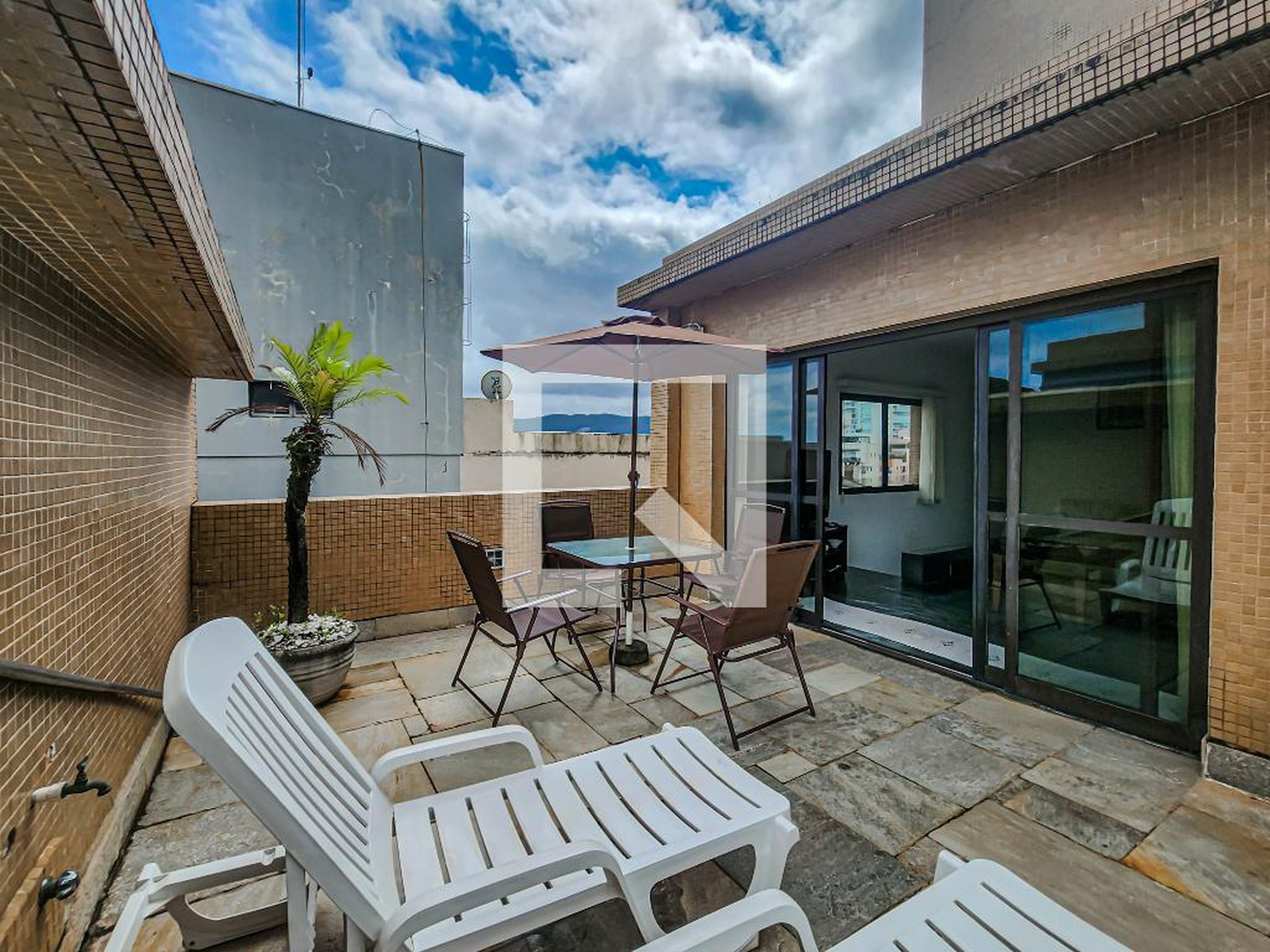 Piscina - Edifício Malaga I