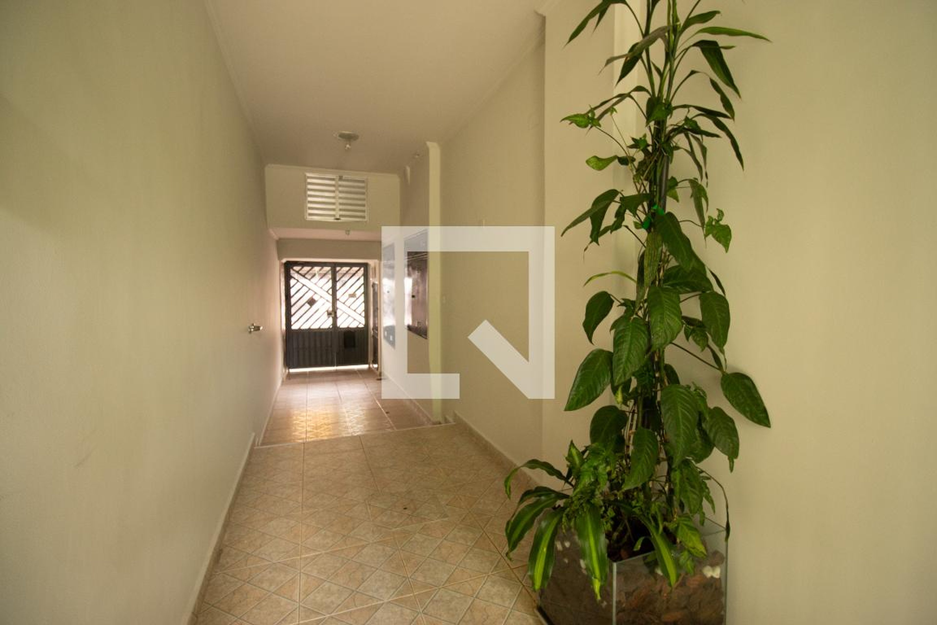 Hall - Clóvis Santiago Sobrinho