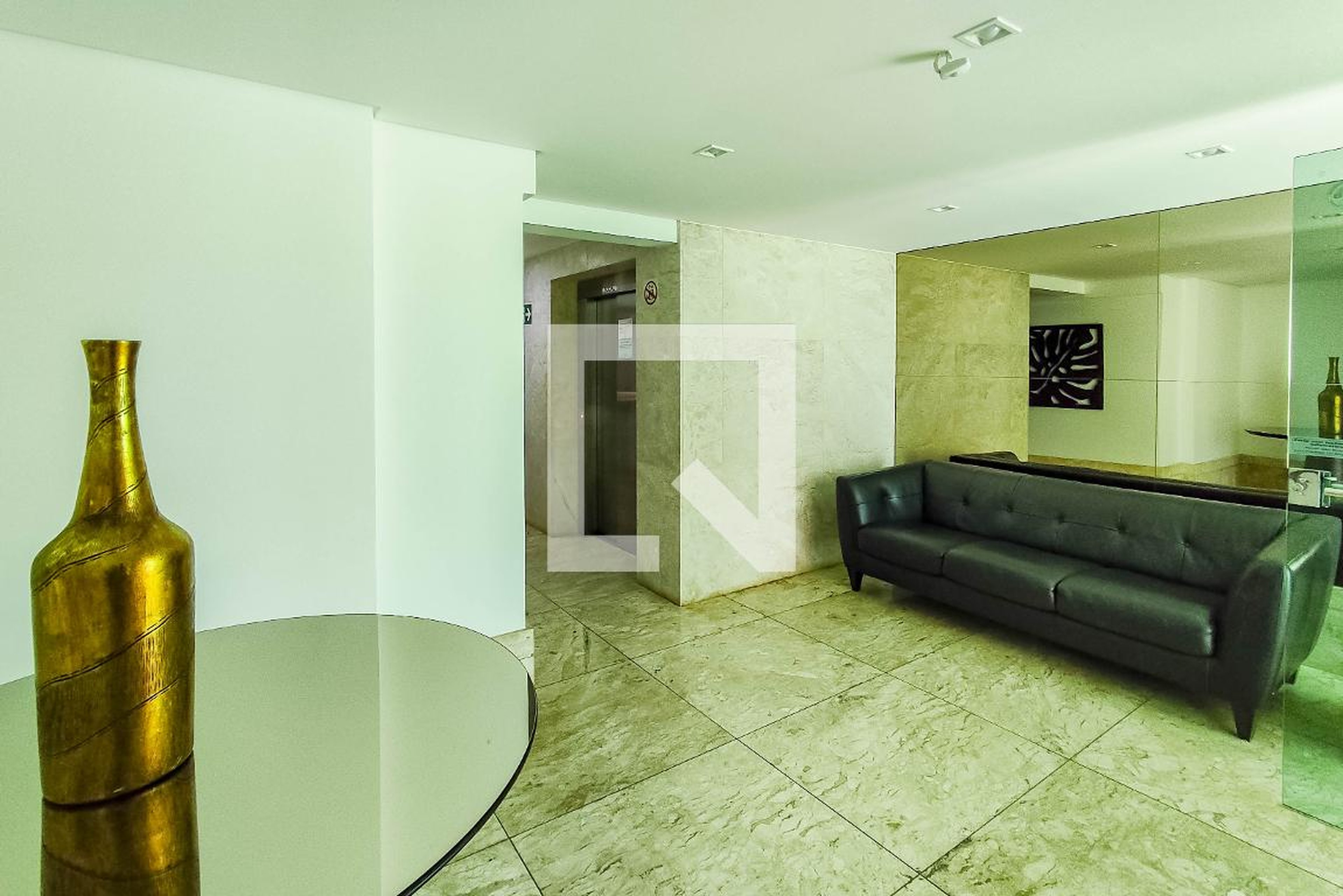 Hall de Entrada Edifício Pablo Picasso