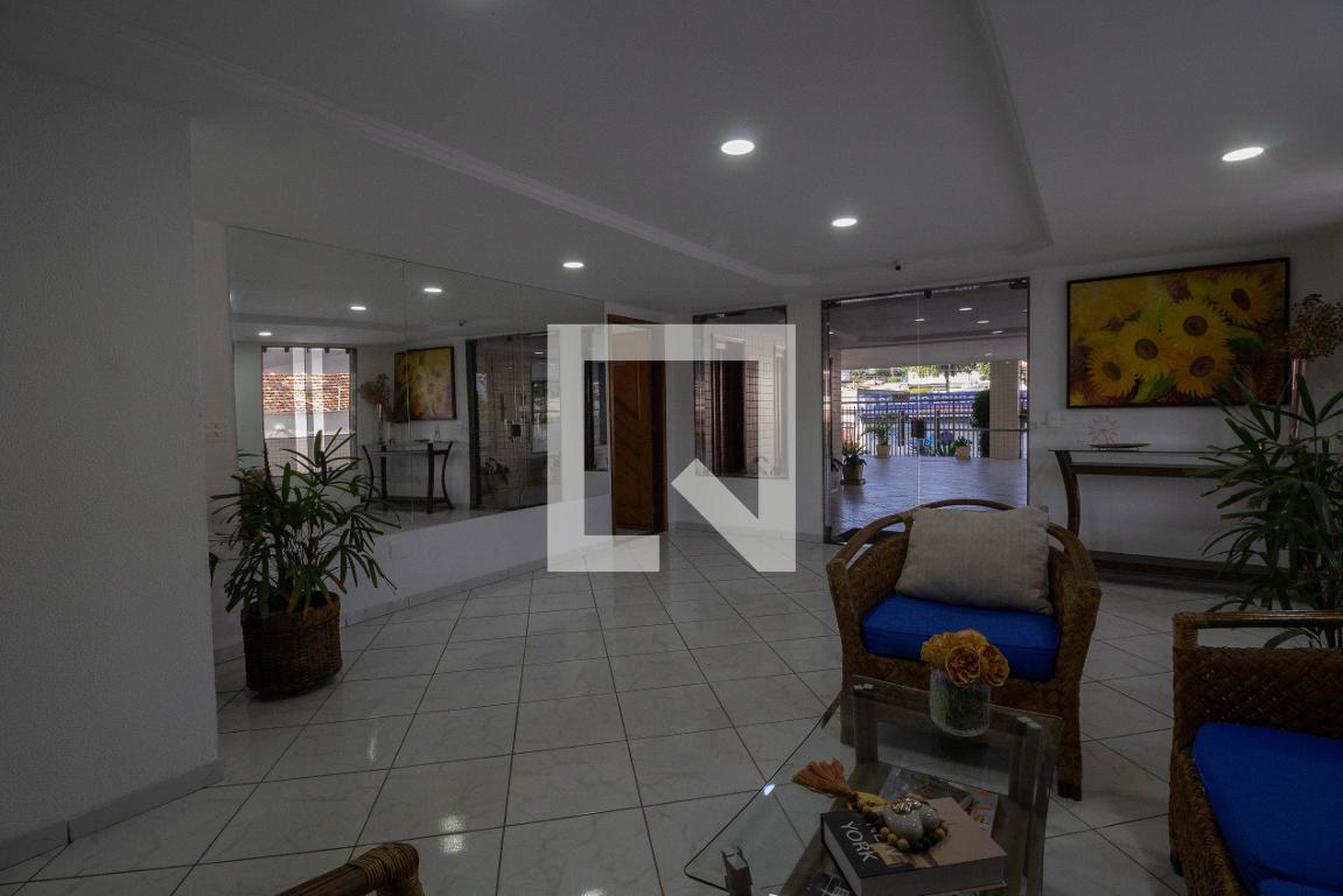 Hall - Edifício Solar dos Girassóis