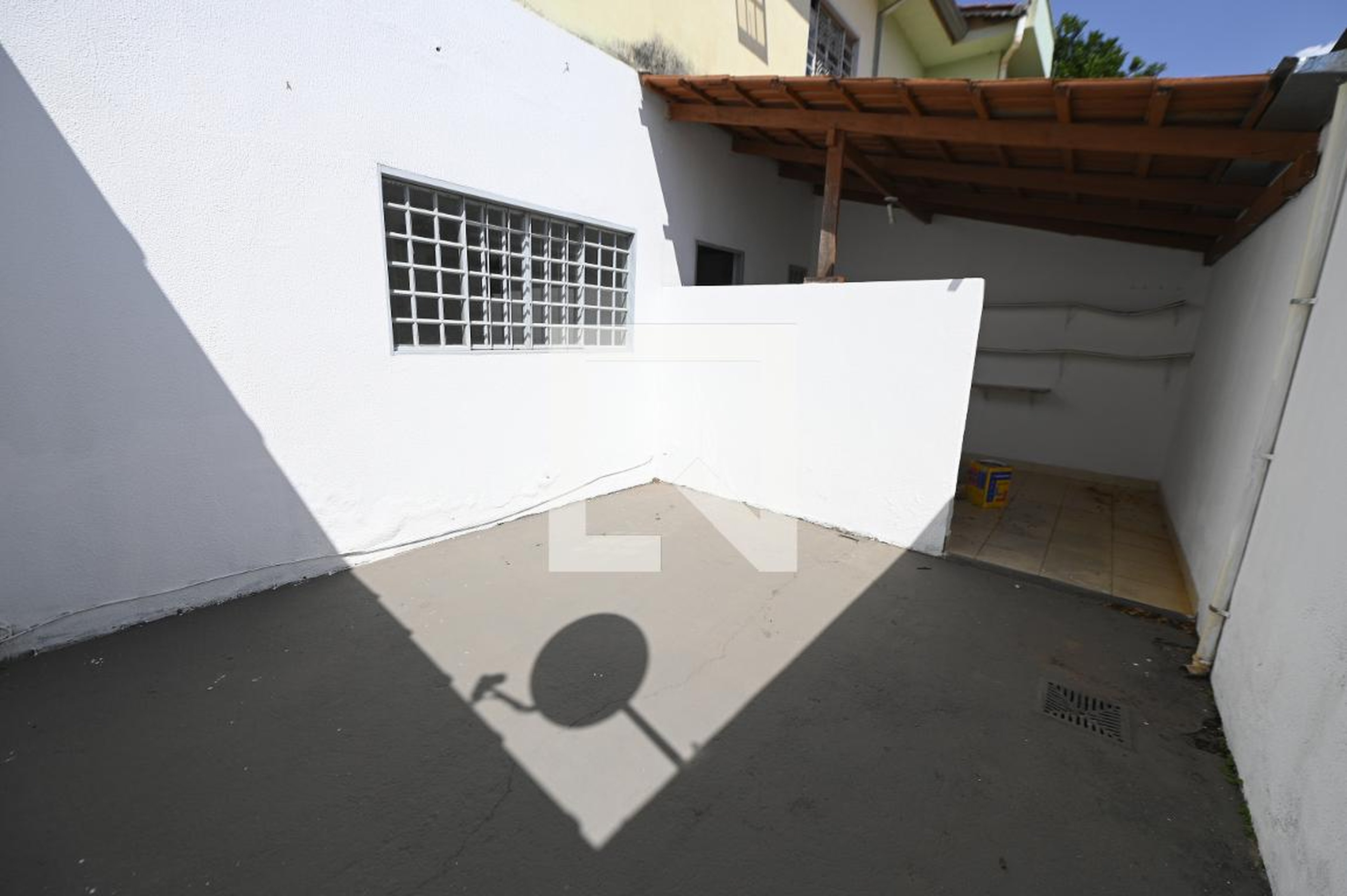 Área comum Condomínio em Rua Araponga,  Q144 L7 C2, 0