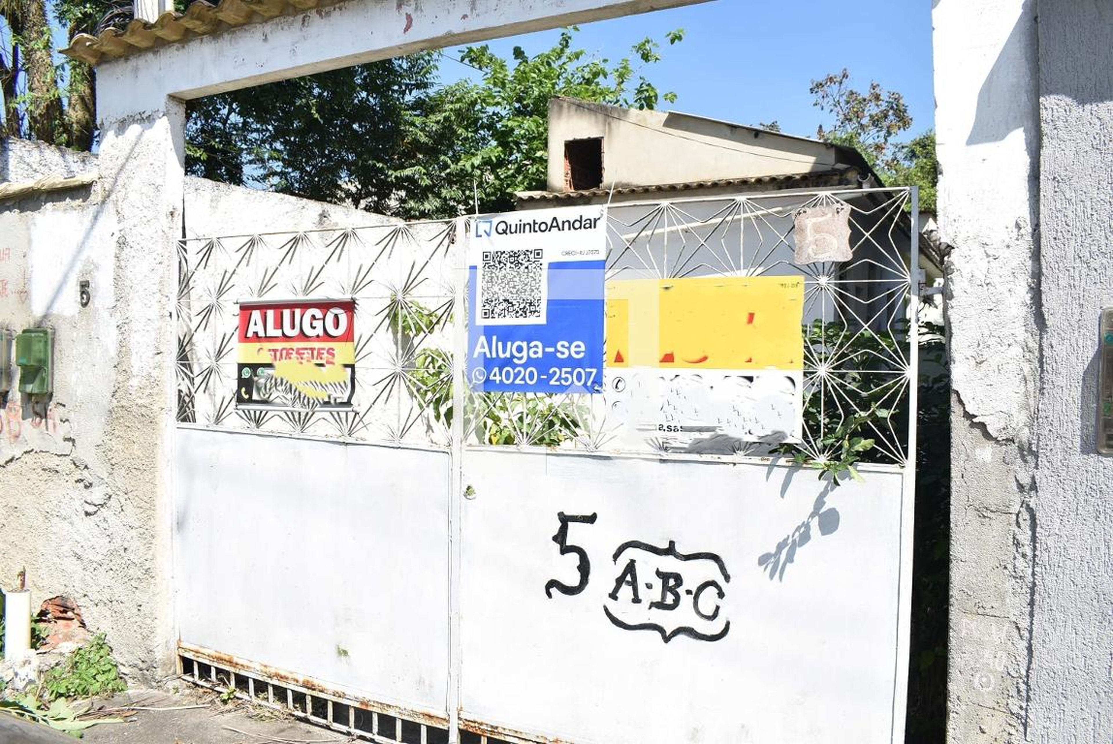 Fachada Condomínio em Avenida Alhambra, 1239