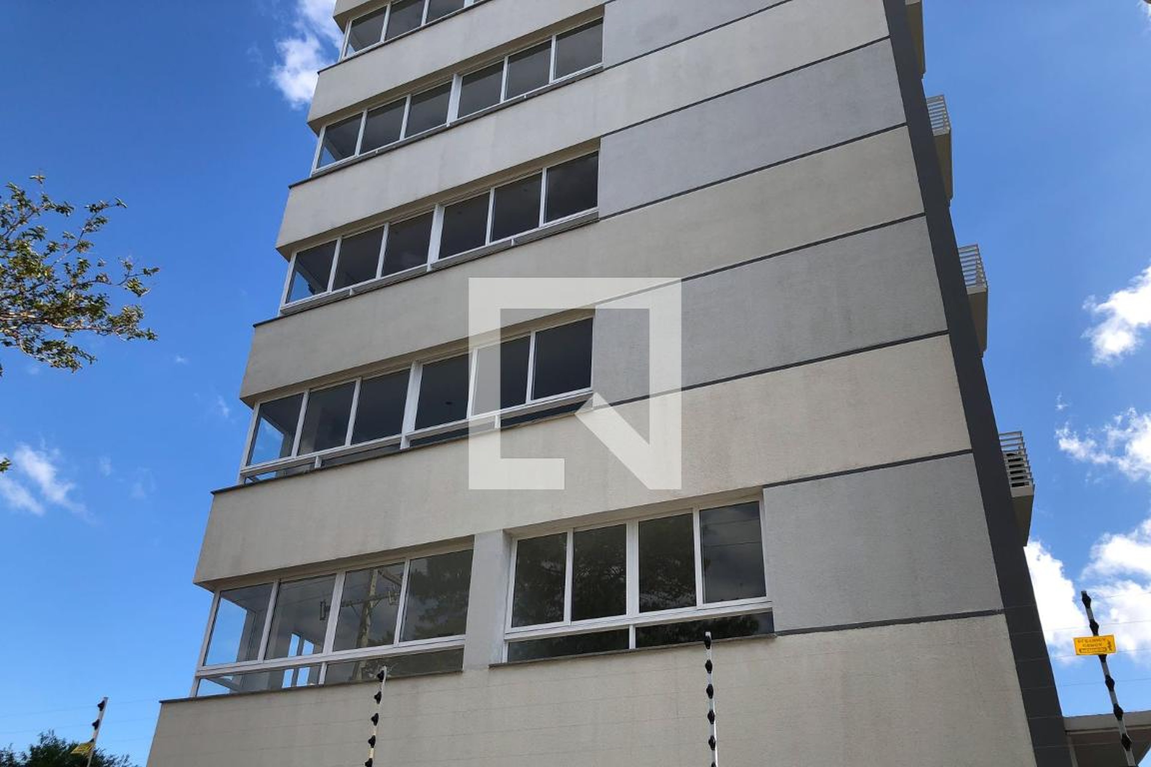 Fachada Condomínio em Rua 8 de Julho, 207