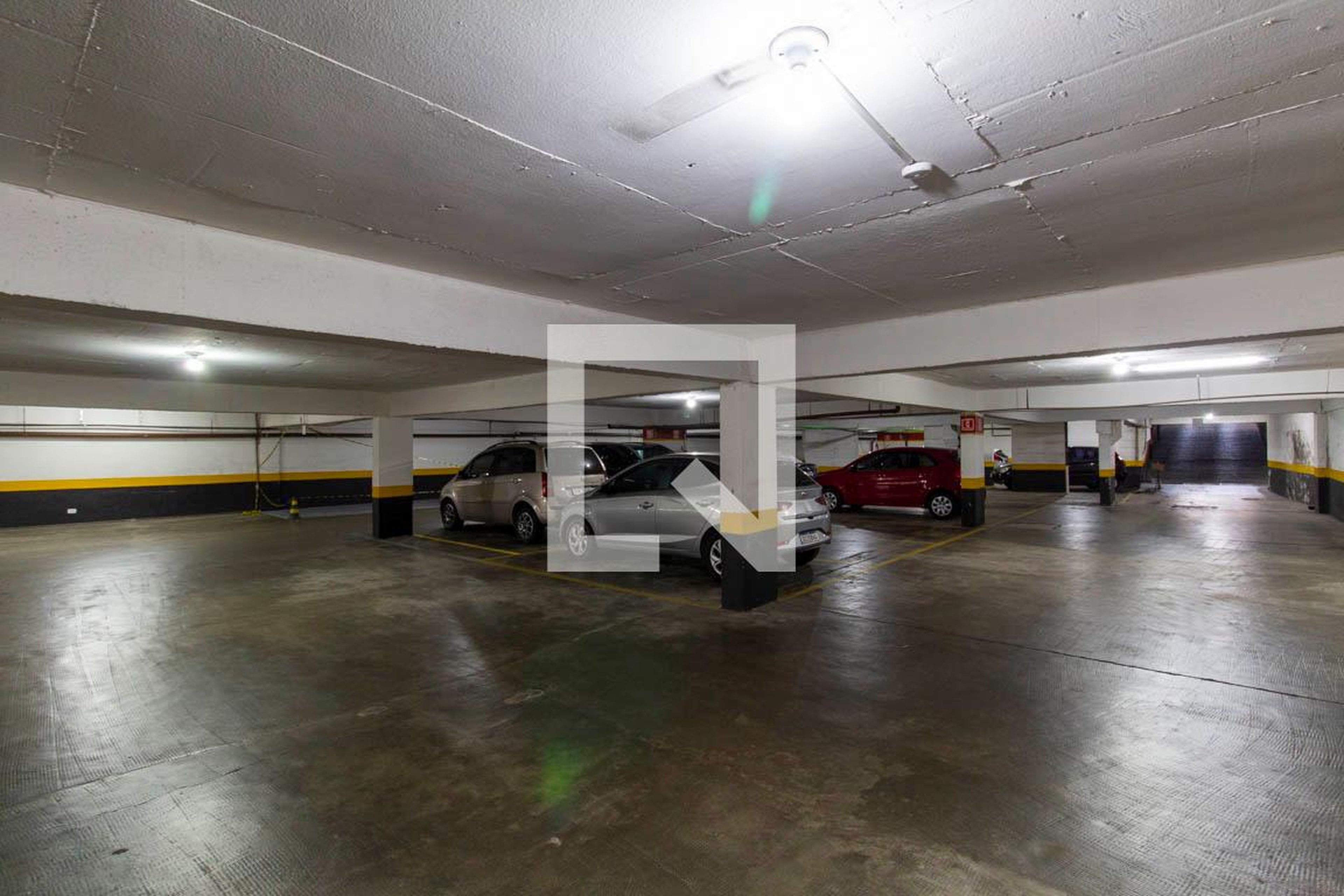 Estacionamento - Edificio Carina