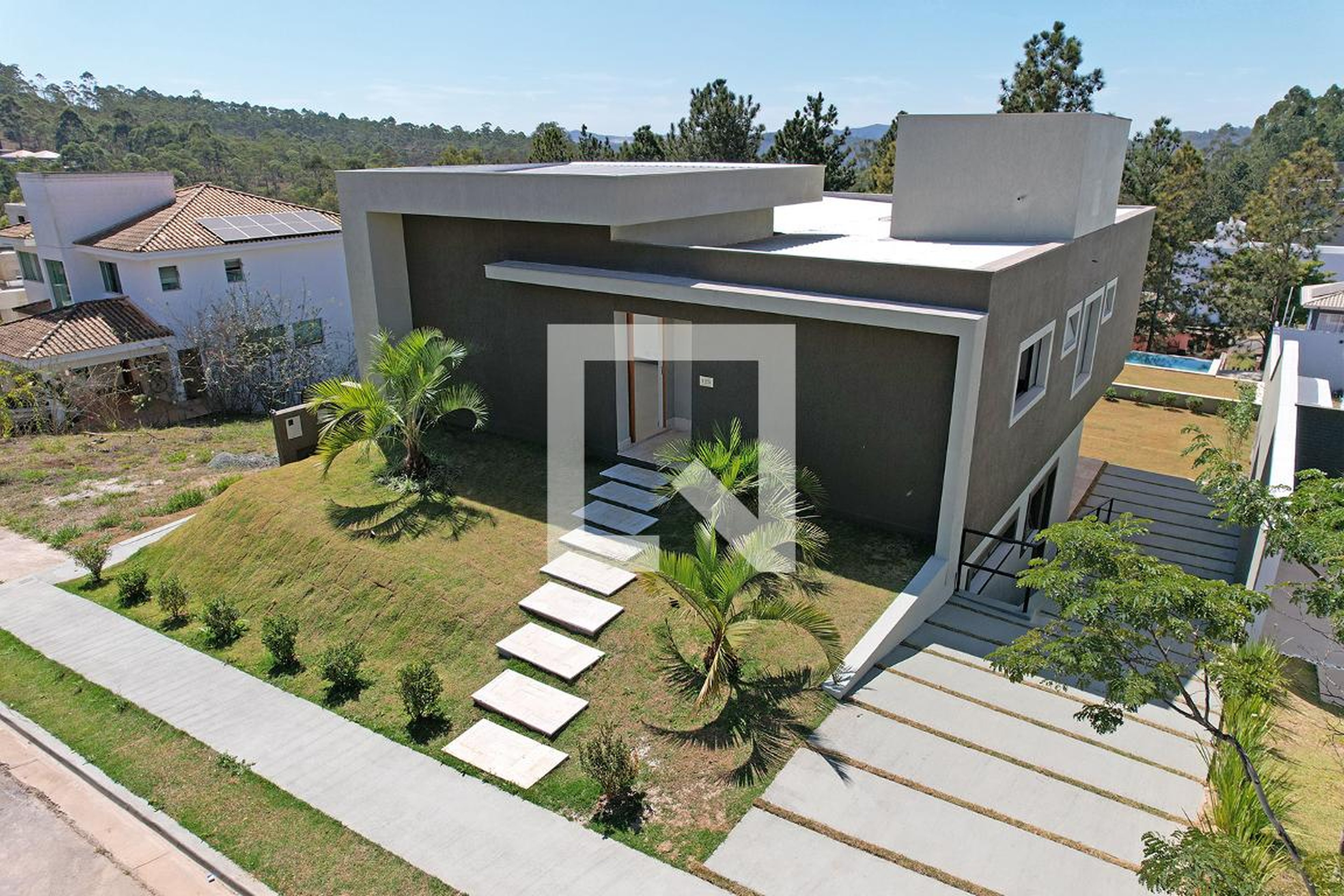 Fachada Condomínio em R. Ouro, 125