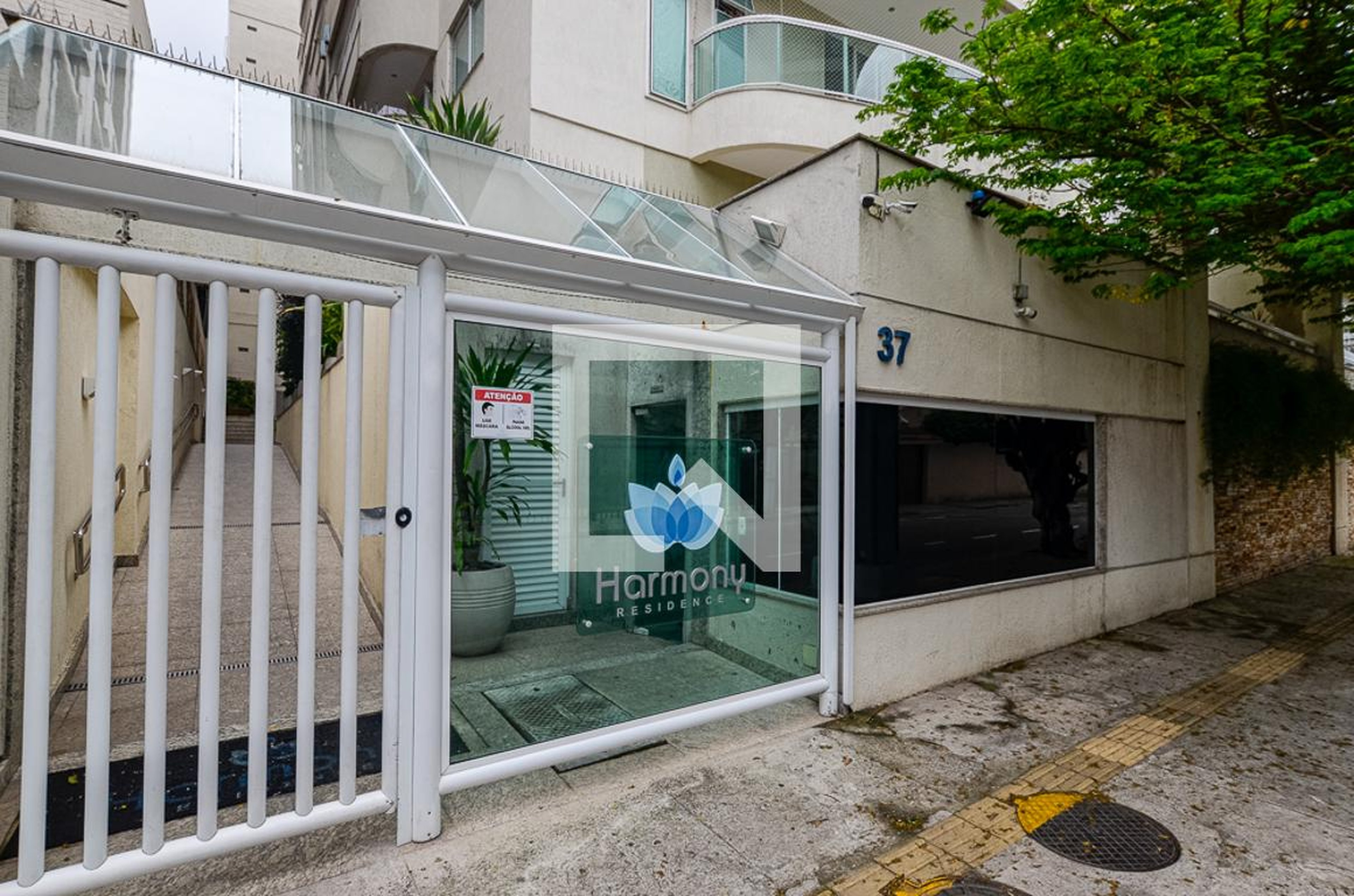 Entrada - Harmony Residence