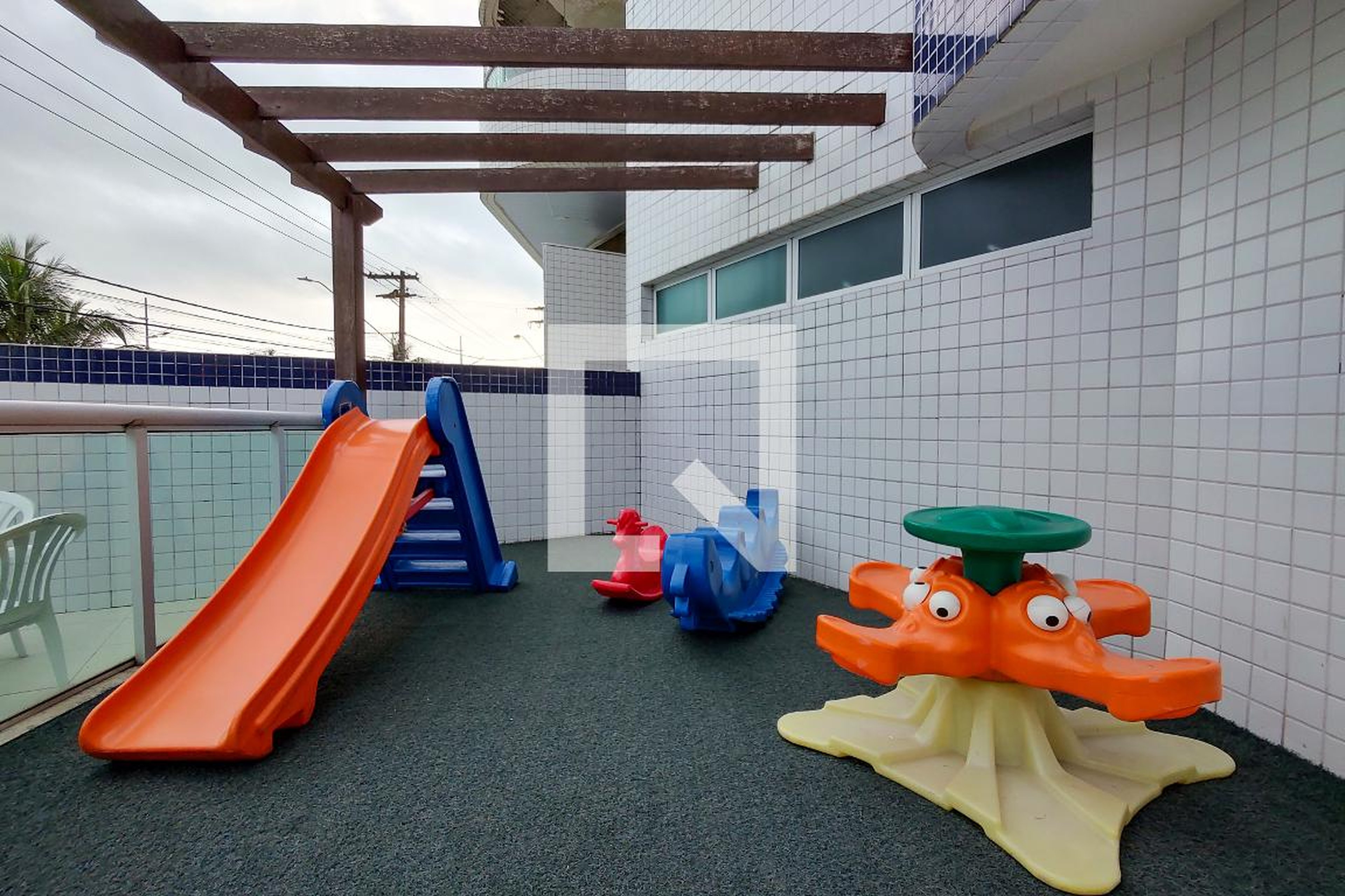 Playground - Acacias III