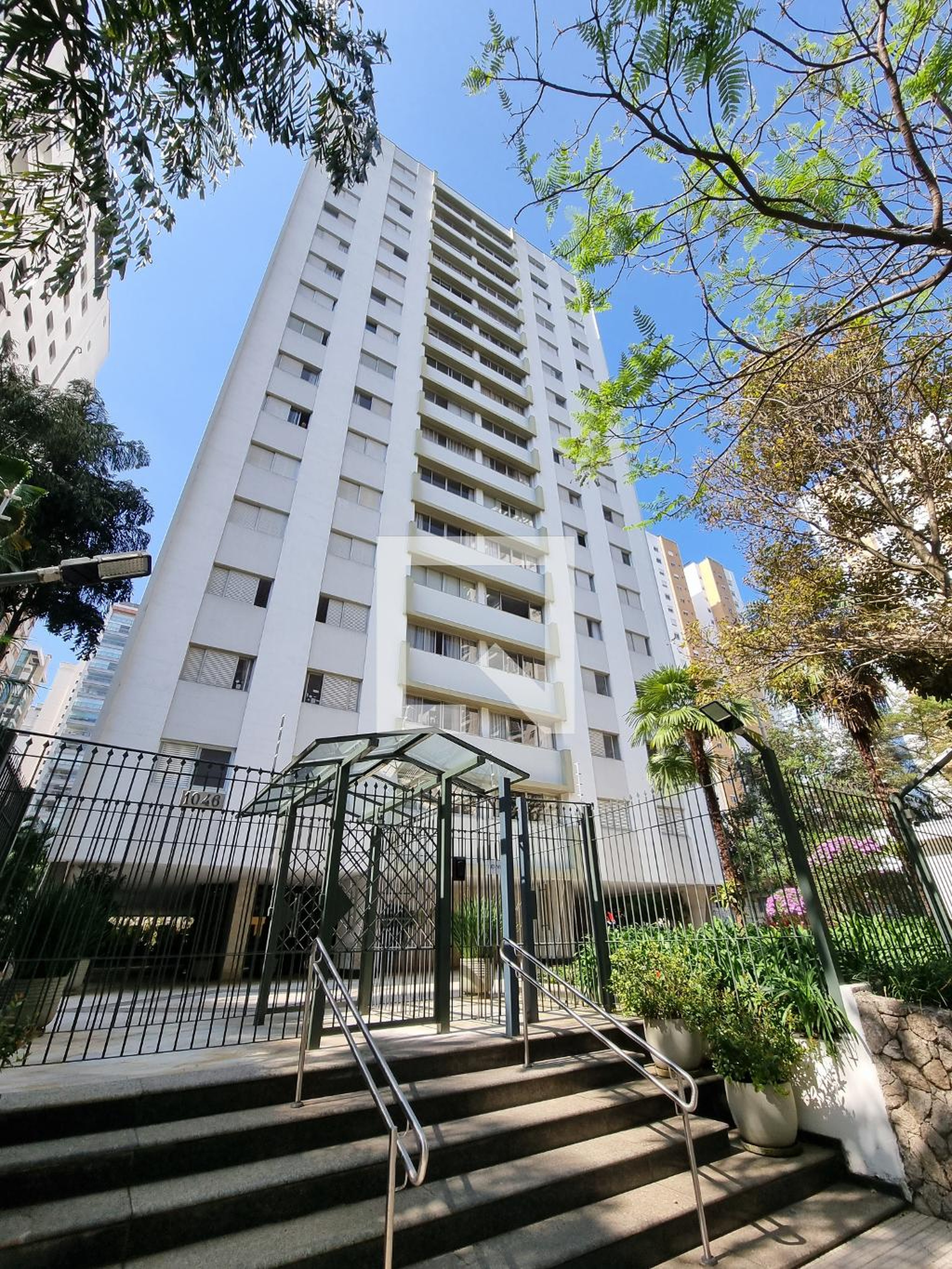 Fachada Condomínio em Rua Barão de Jaceguai, 903-1050