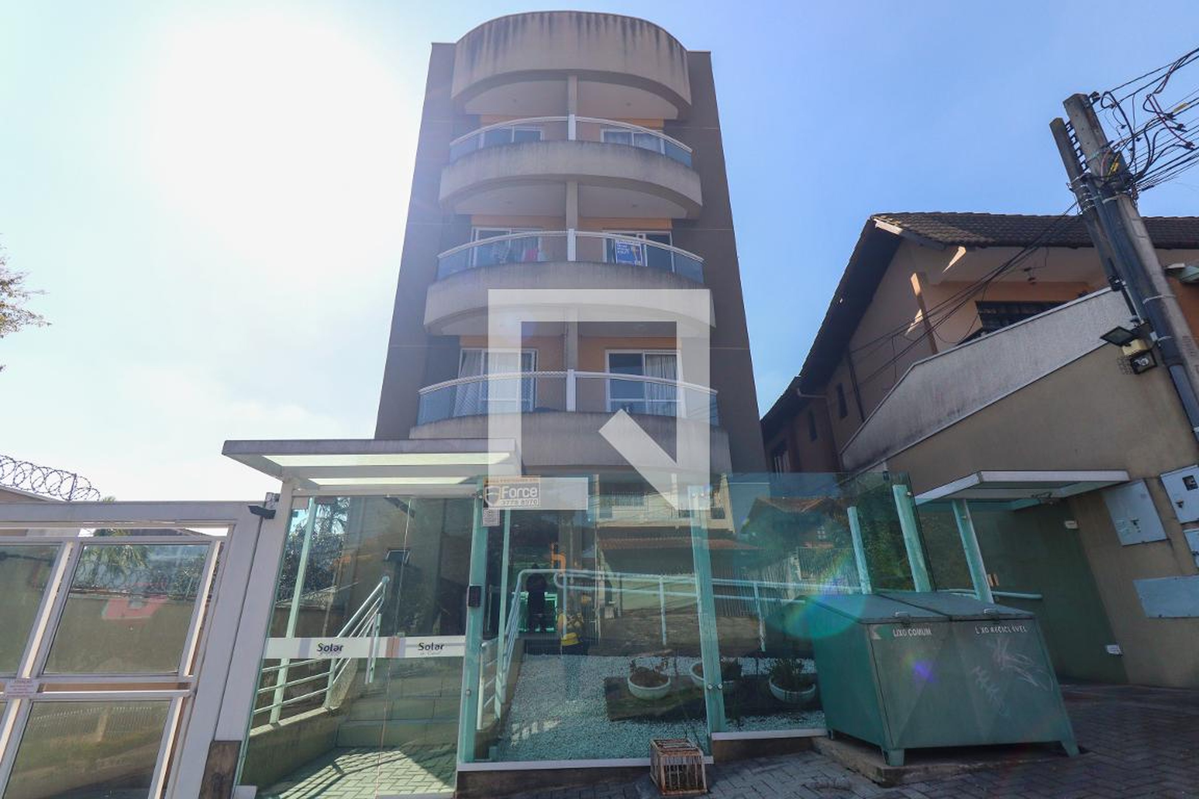 Fachada do Condomínio Condomínio Solar do Estoril