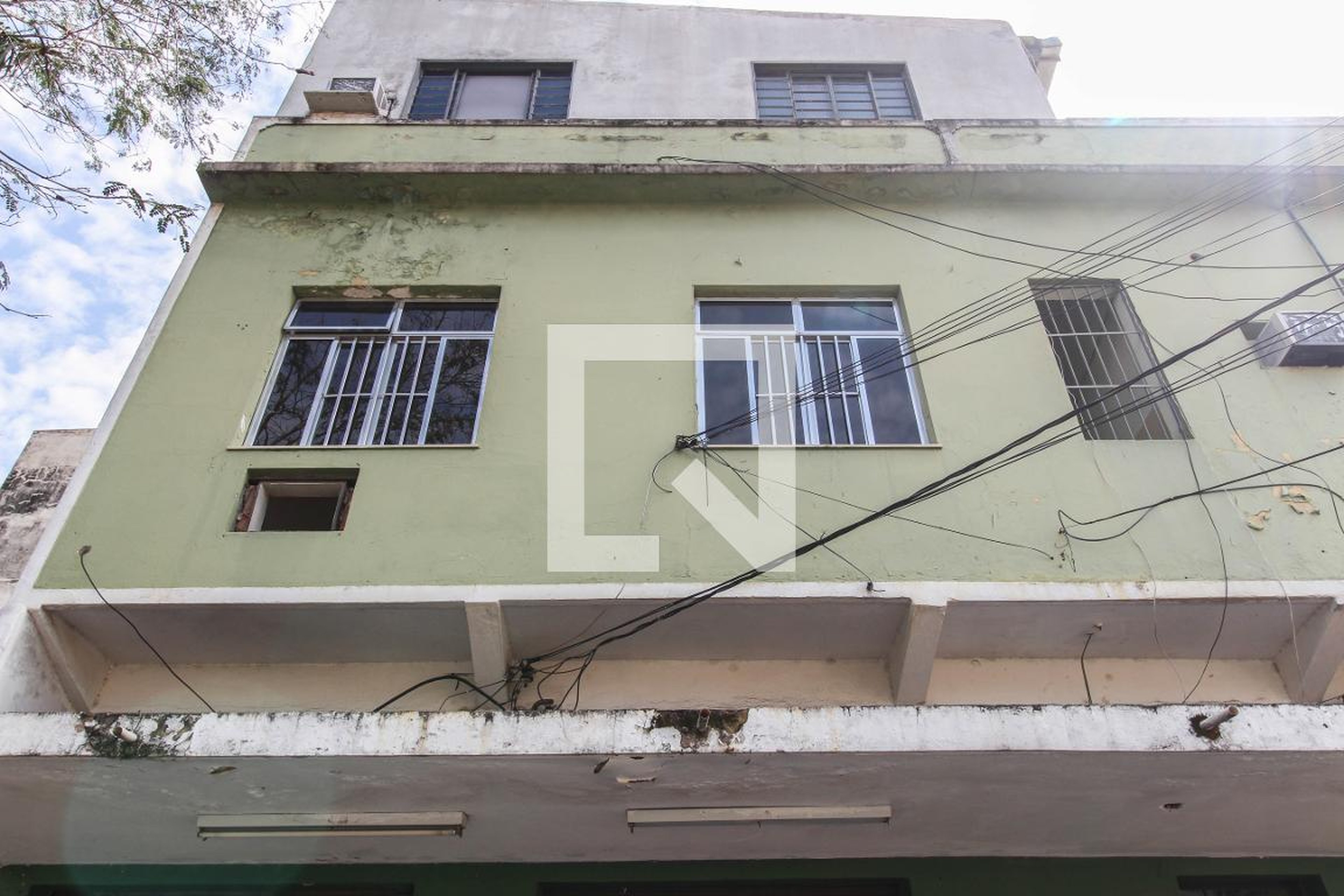 Fachada Condomínio em Rua Goiás, 182