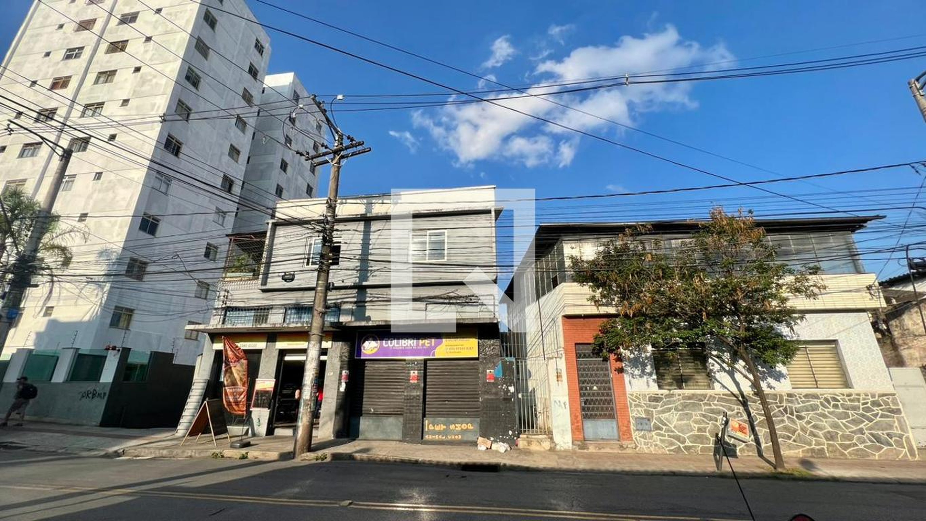 Fachada Condomínio em Rua Jacuí, 634