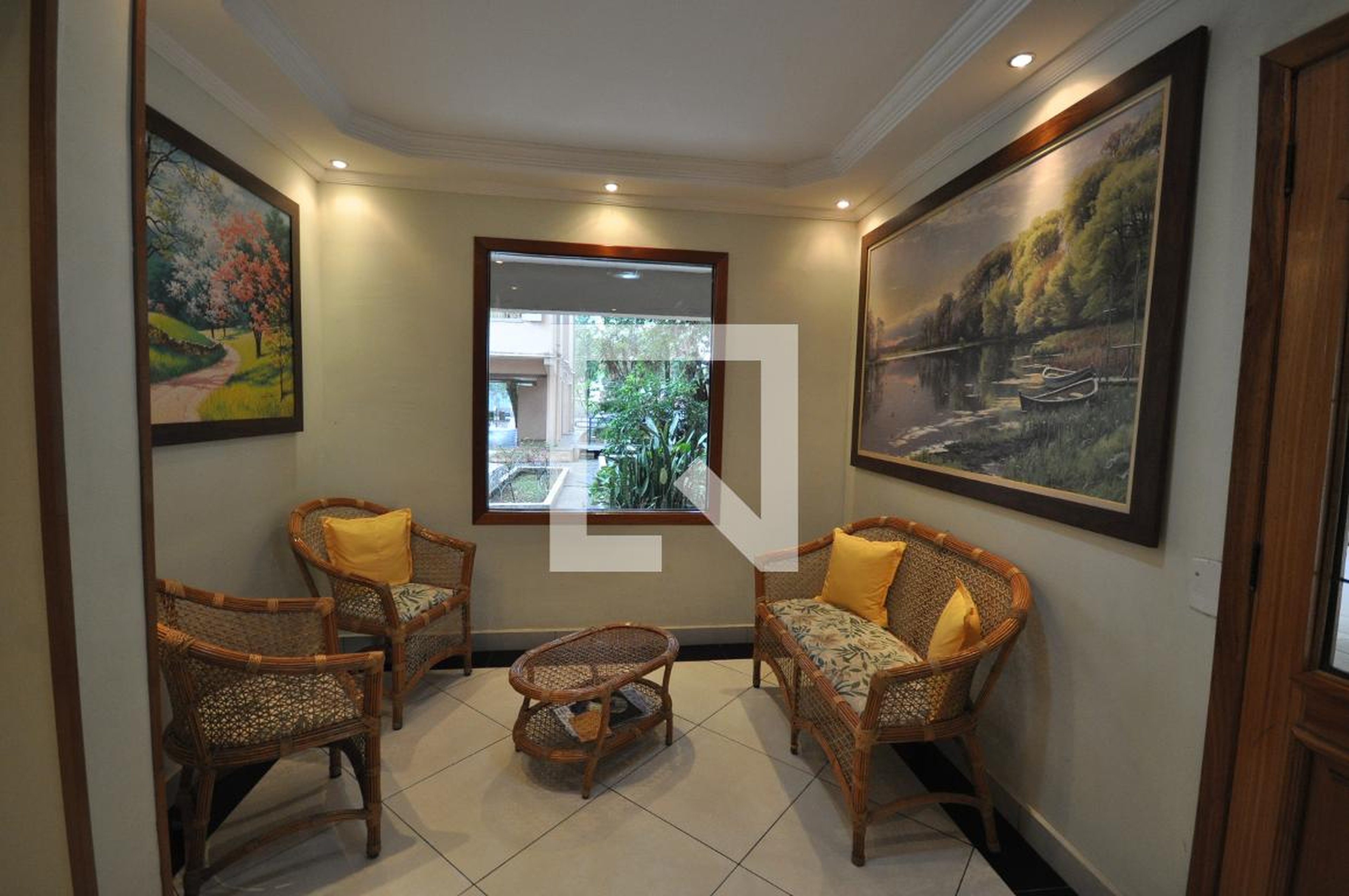 Hall social - Conjunto Habitacional dos Ipês