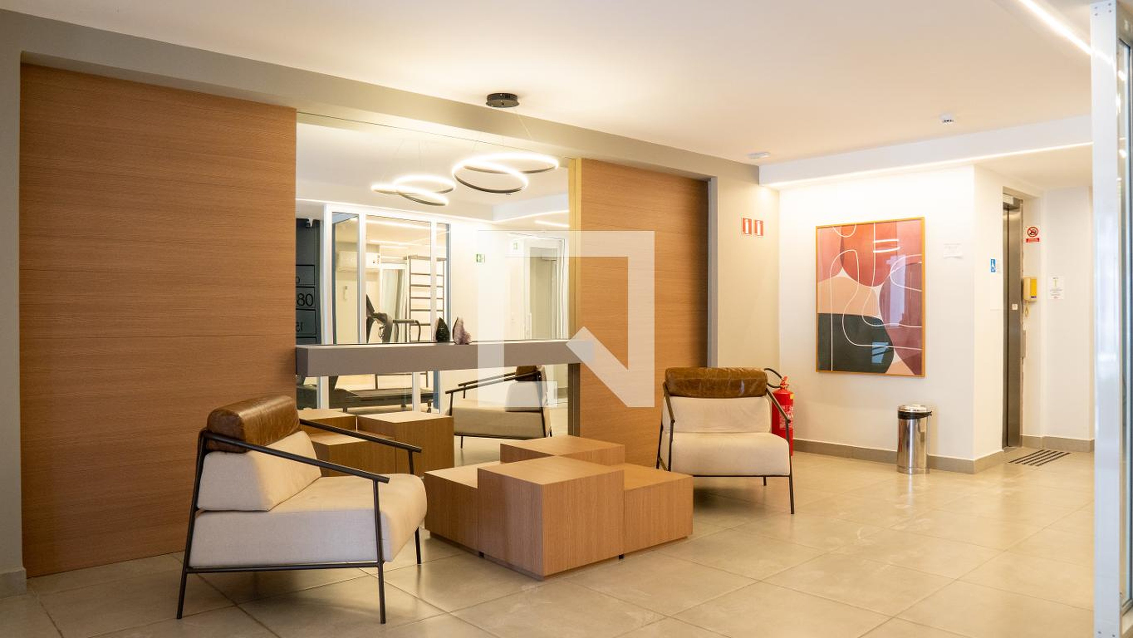 Hall de entrada Condomínio em Rua Major Sertório, 329