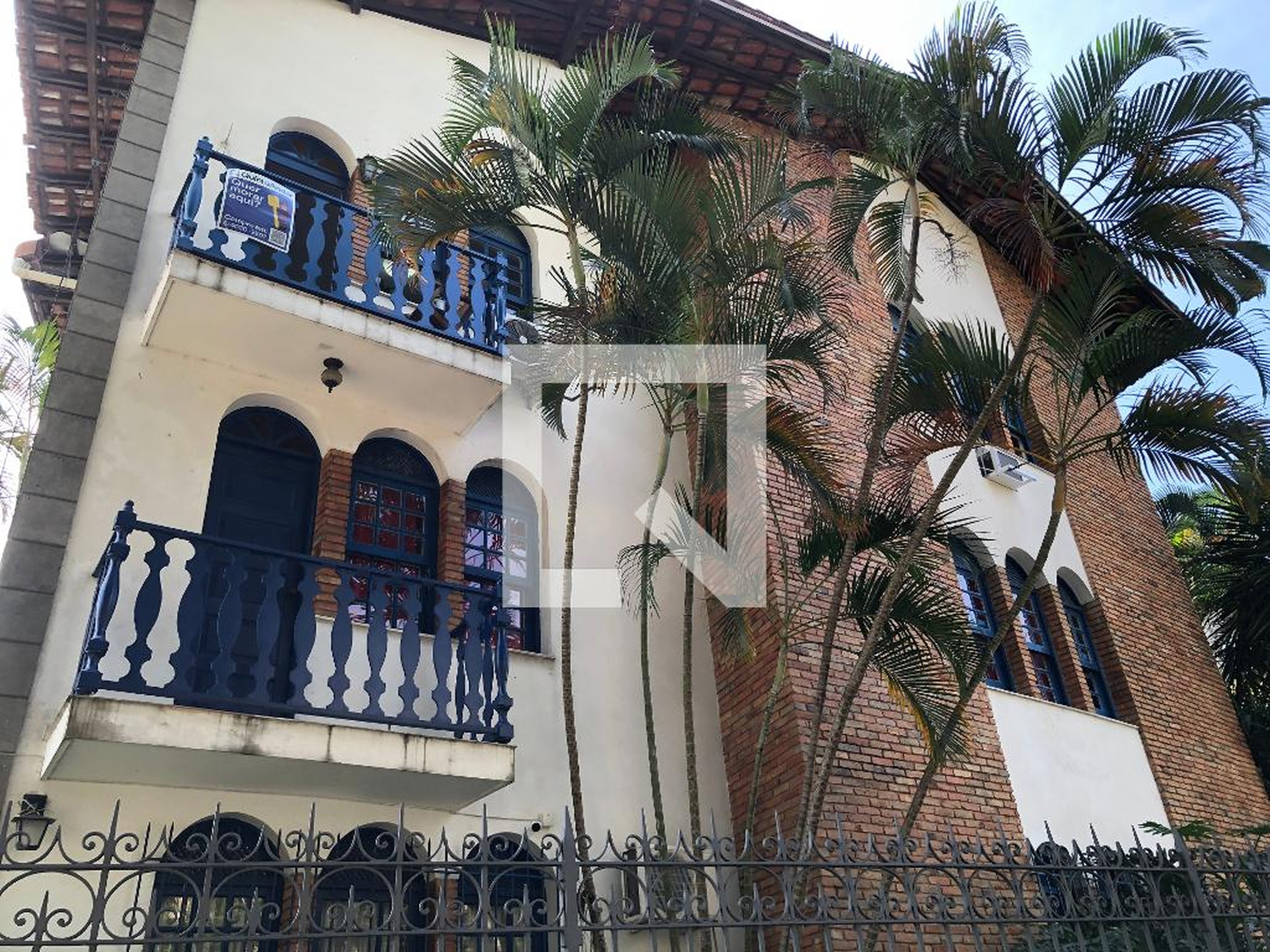 Fachada Condomínio Maria de Dirceu