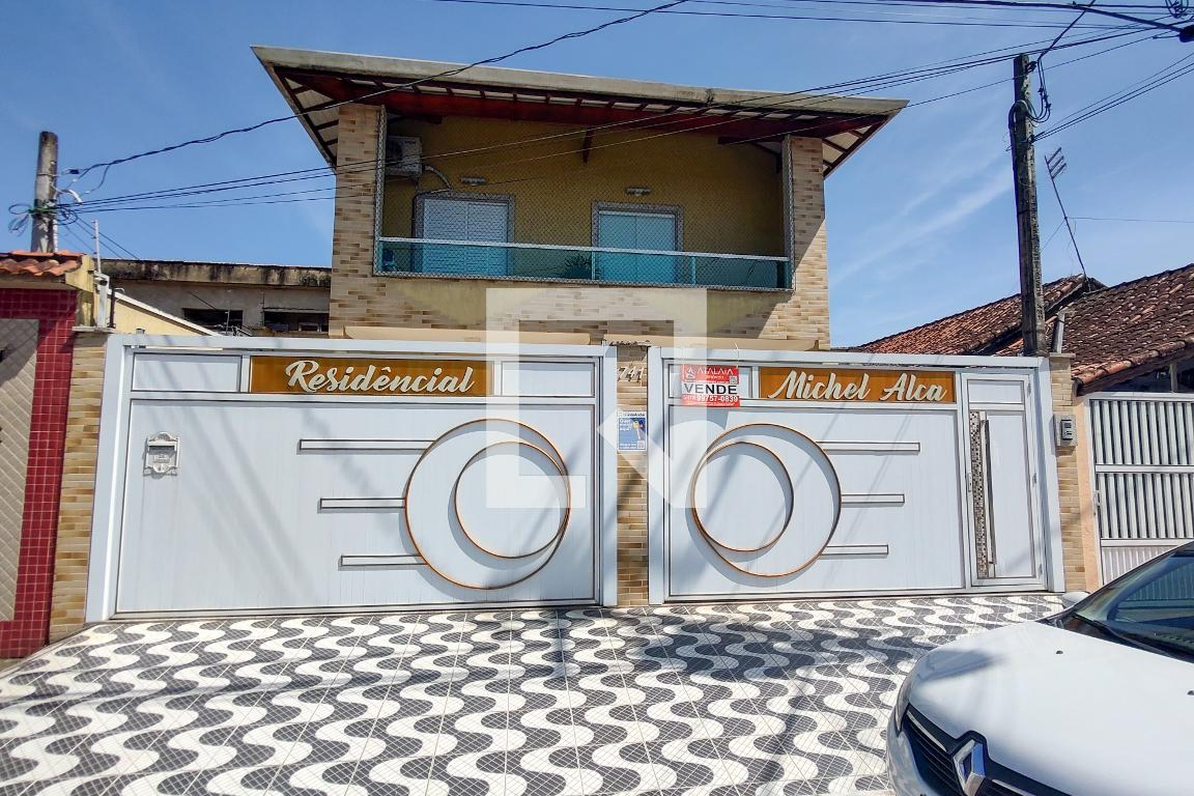 Fachada Condomínio em Rua Michel Alca, 741