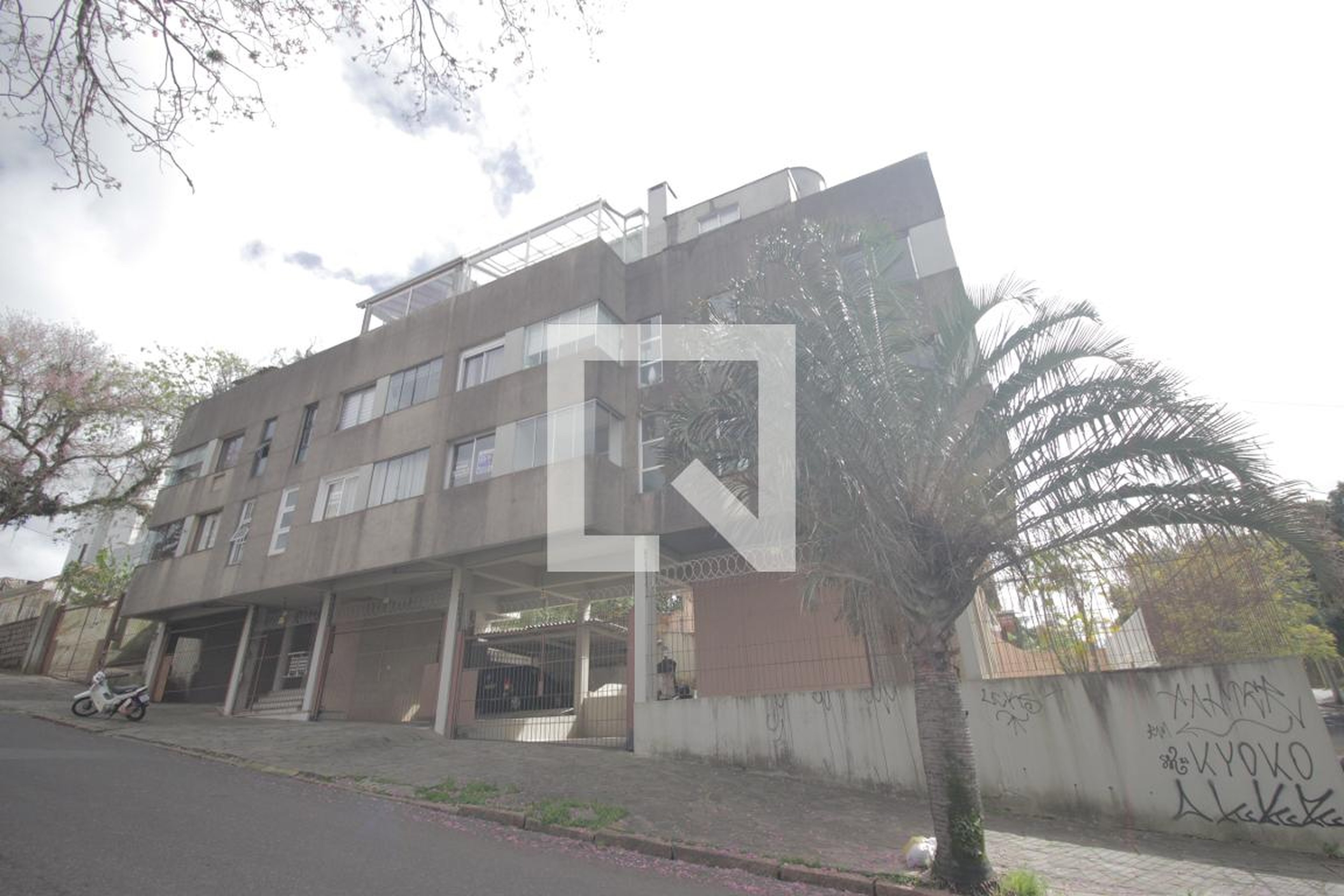 Fachada do Prédio Condomínio em Avenida Jordão, 266