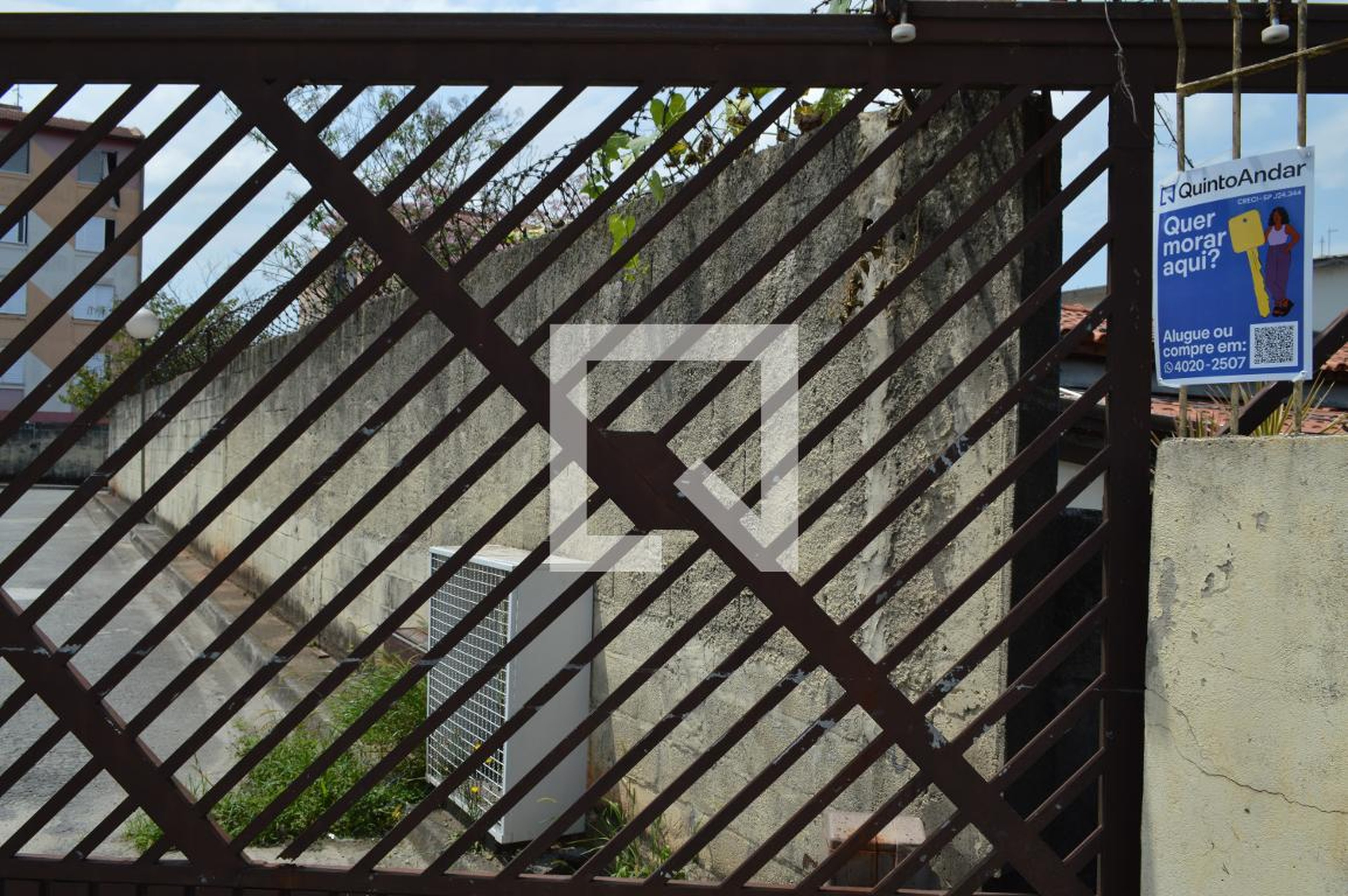 Fachada Condomínio em Rua Augustin Luberti, 1025