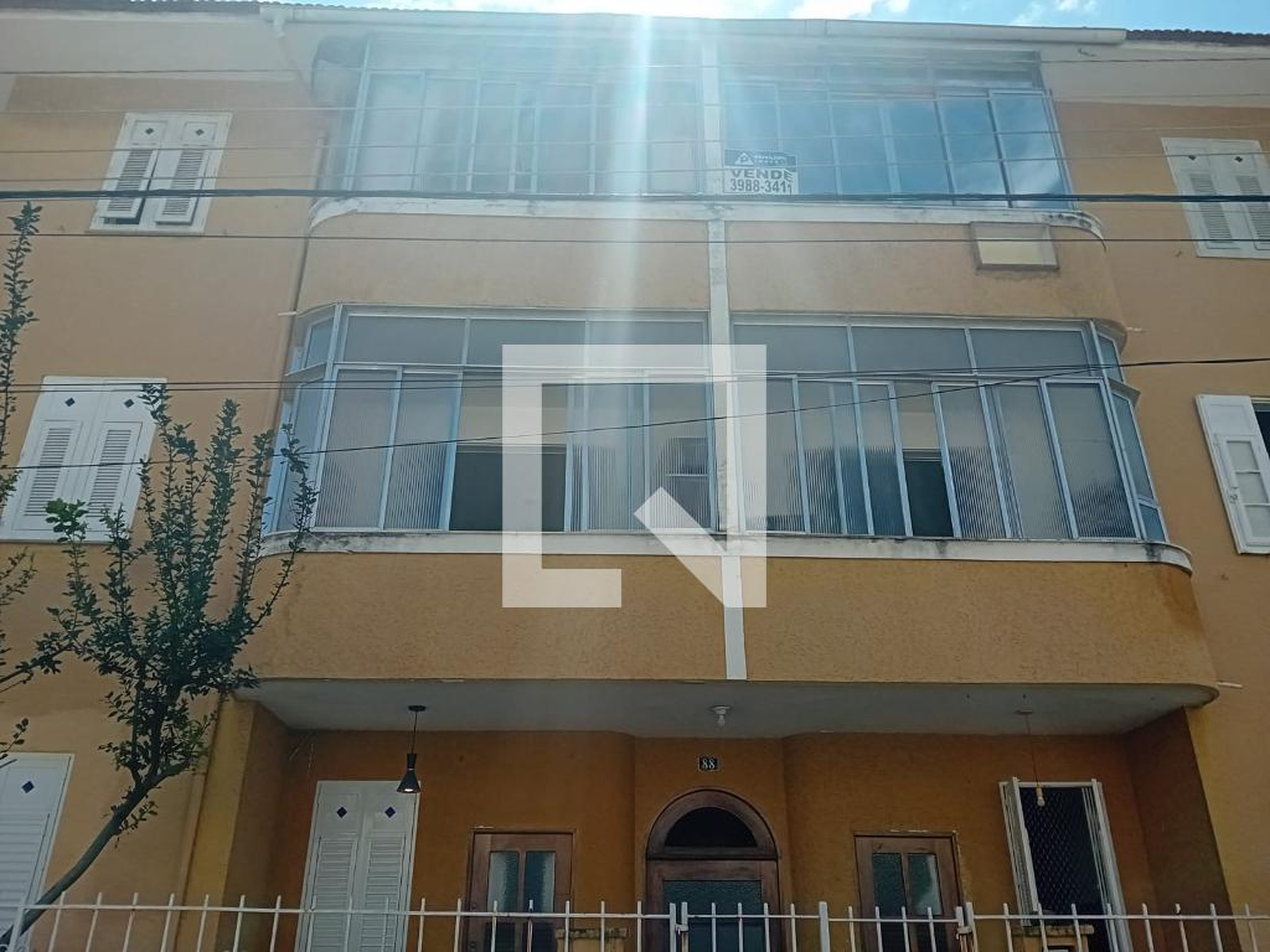 Fachada do Prédio Condomínio em Rua Principado de Mônaco, 88