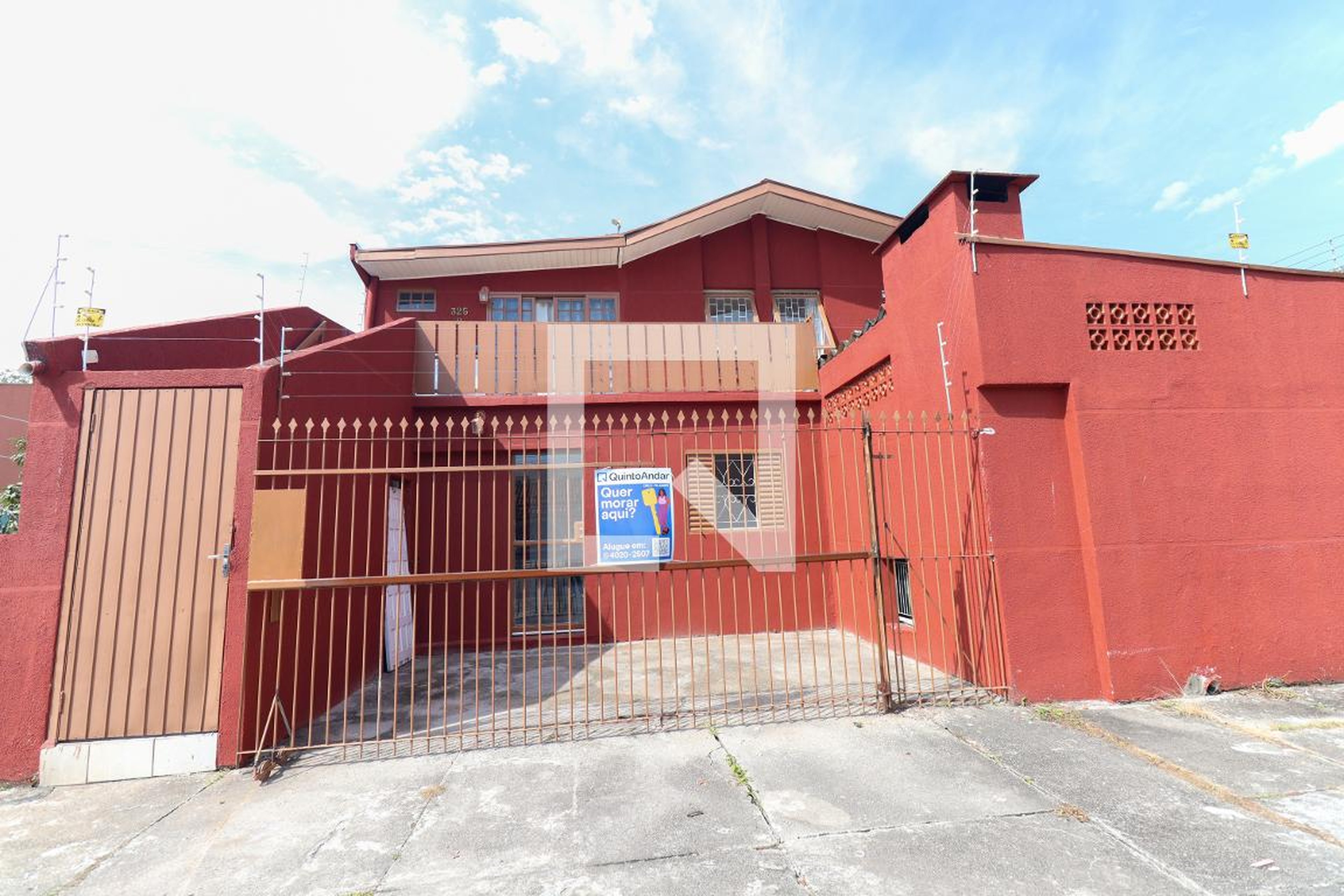 Fachada do Prédio Condomínio em Rua Irmã Flávia Borlet, 325