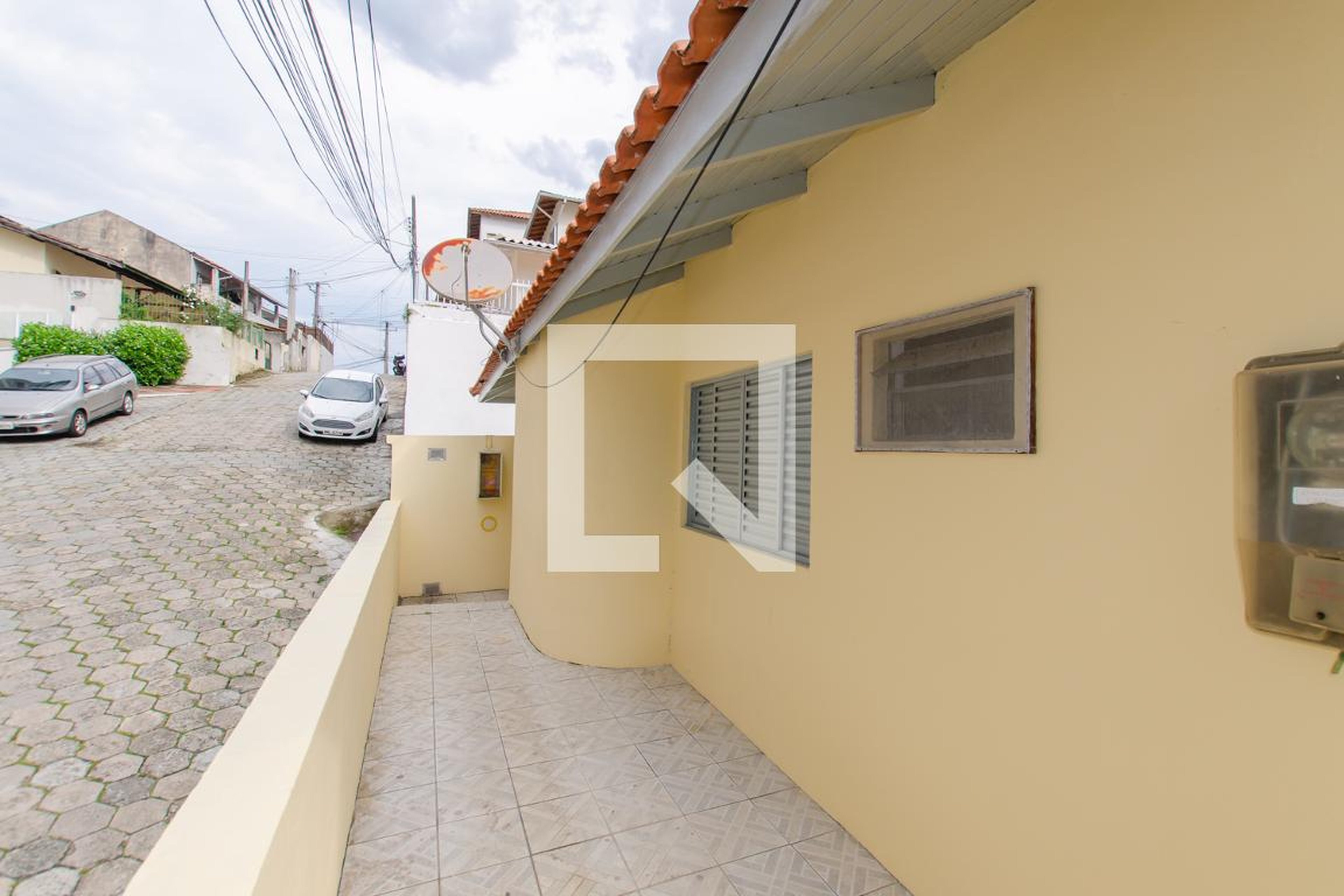 Fachada Condomínio em Rua José Ventura 59, 07