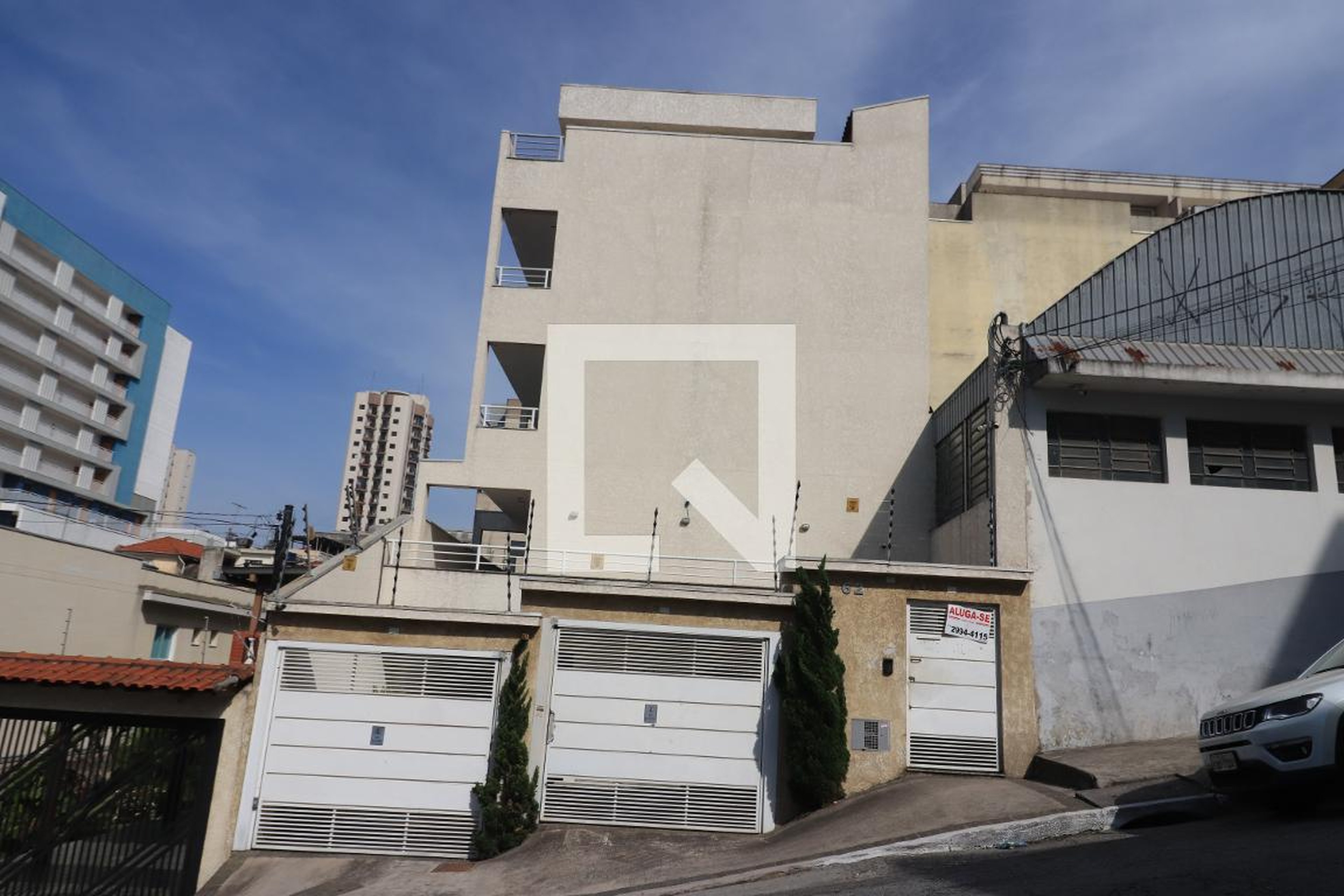 Fachada Condomínio em Rua Siqueira Silva, 62