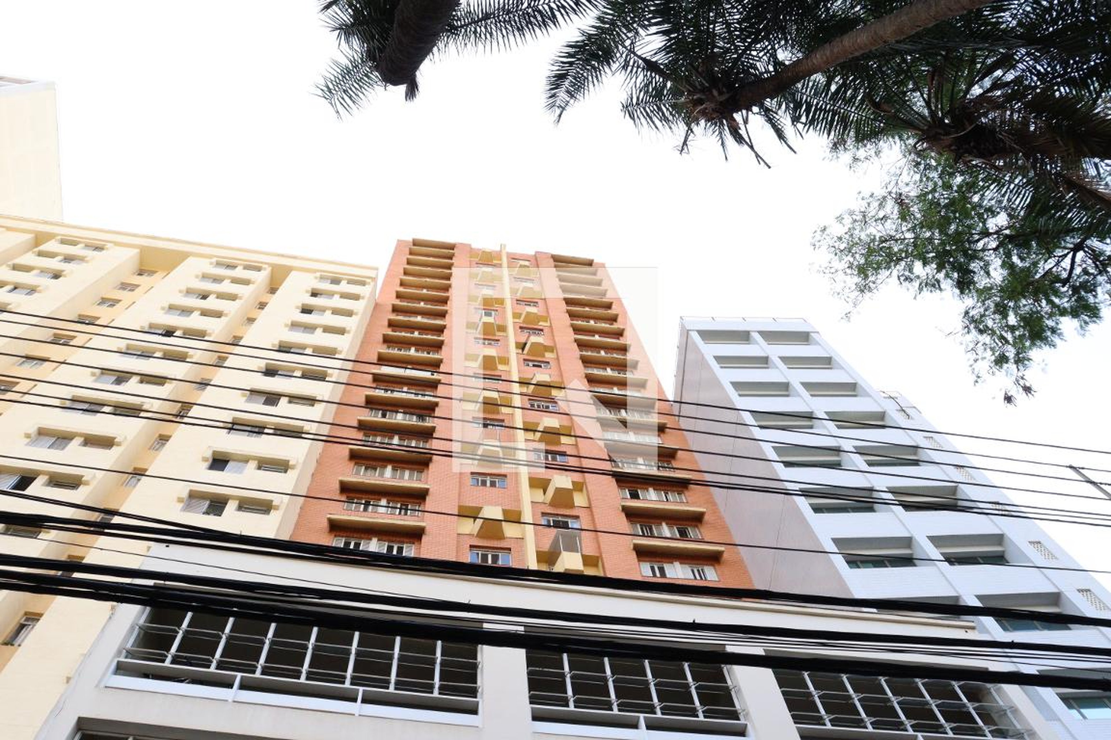 Fachada do Prédio Condomínio em Rua Barão de Jaguara, 460