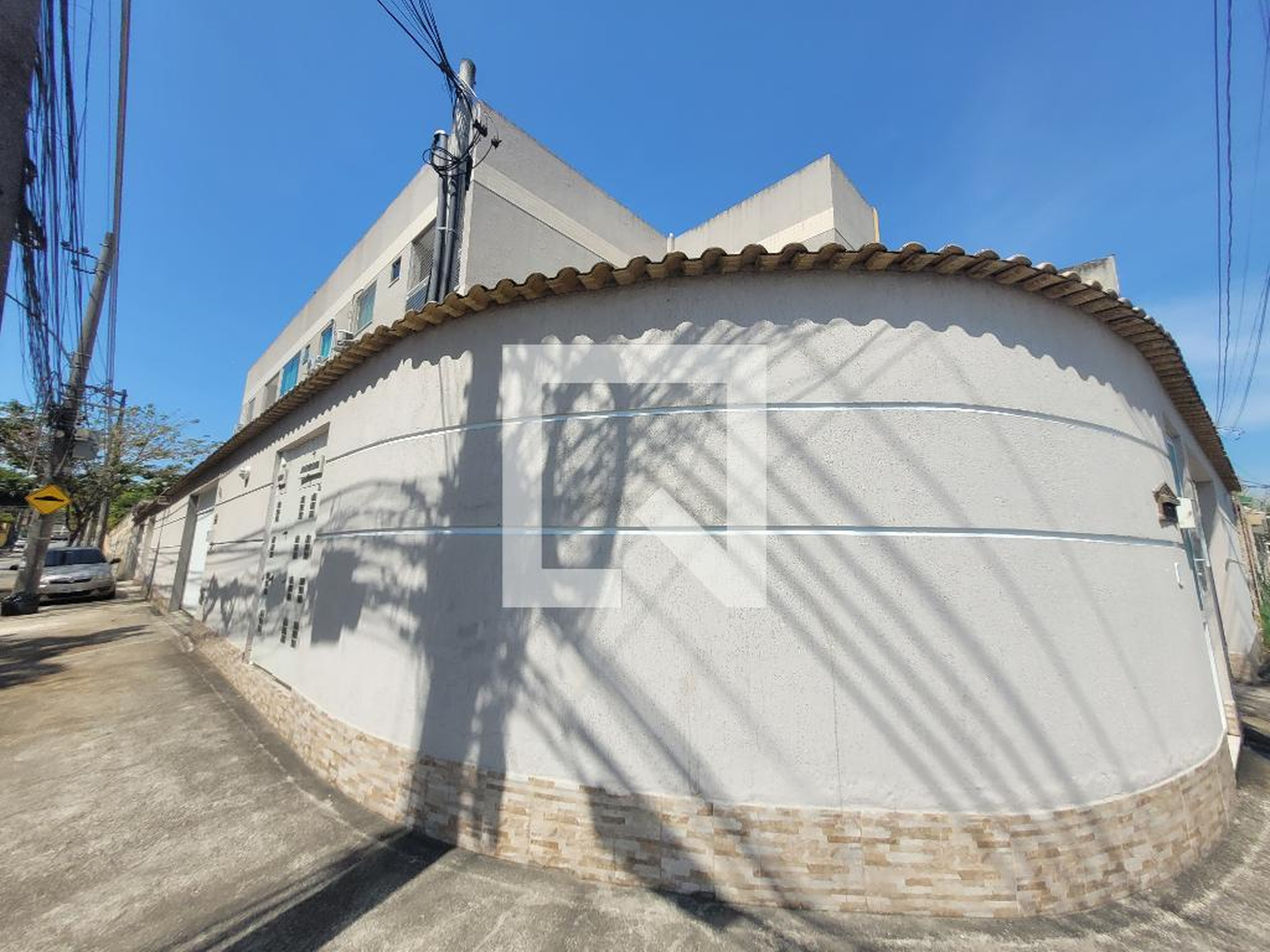 Fachada Condomínio em Rua Capitão Pires, 181