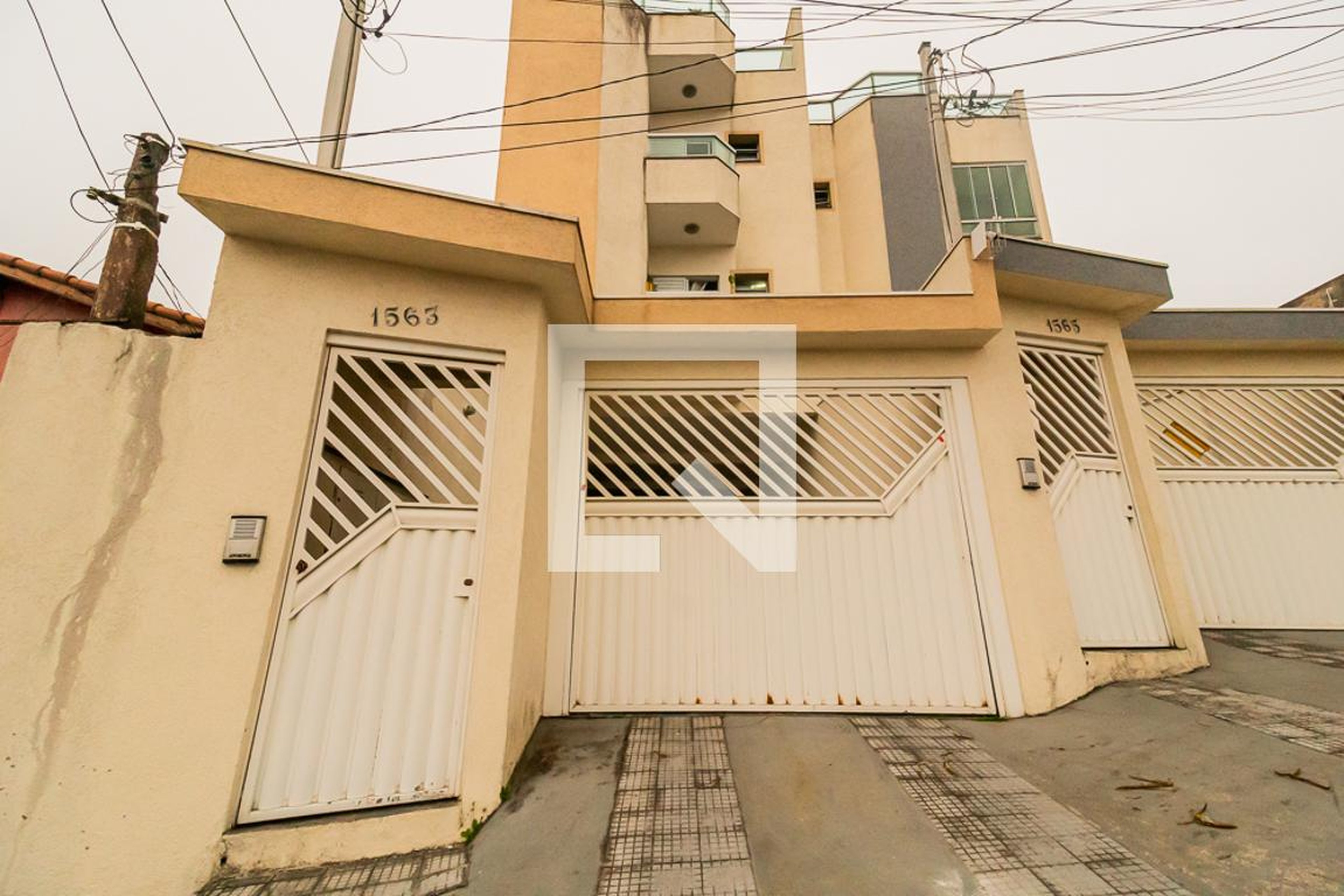 Fachada Condomínio em Avenida Andrade Neves, 1563