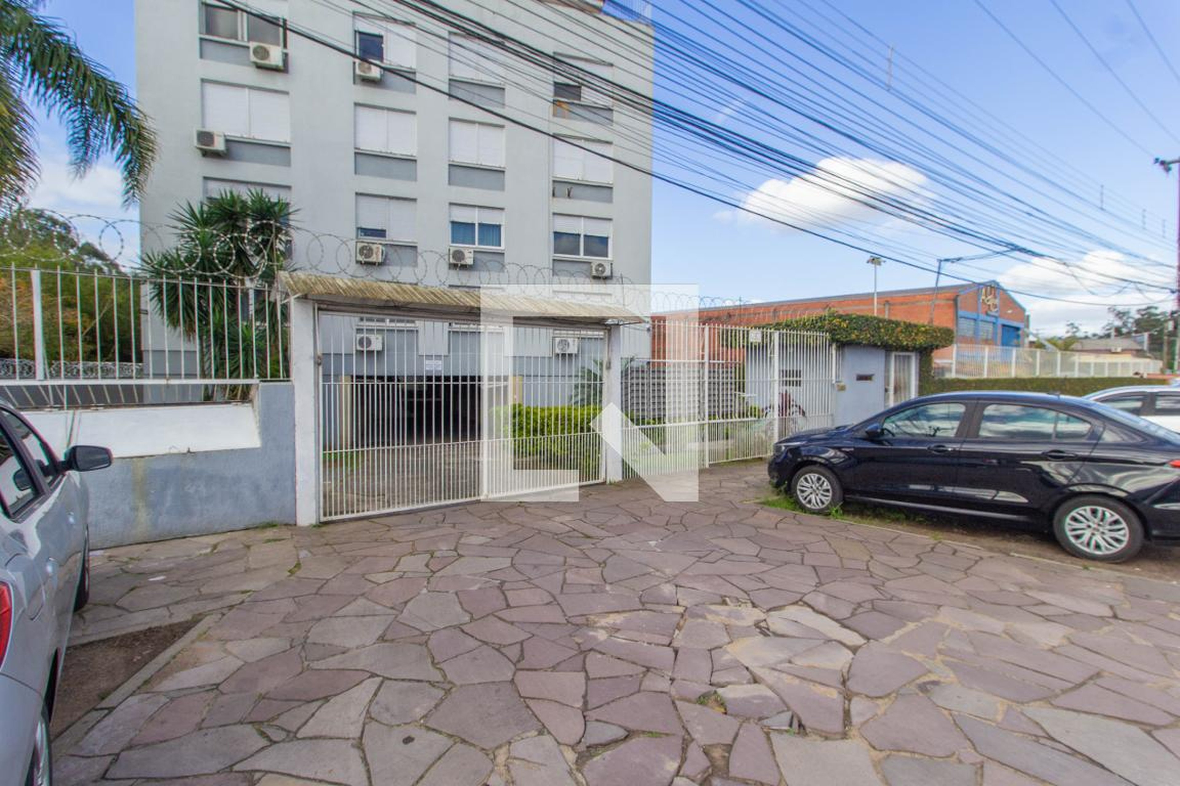 Fachada Condomínio em Rua Adolfo Inácio de Barcelos, 165