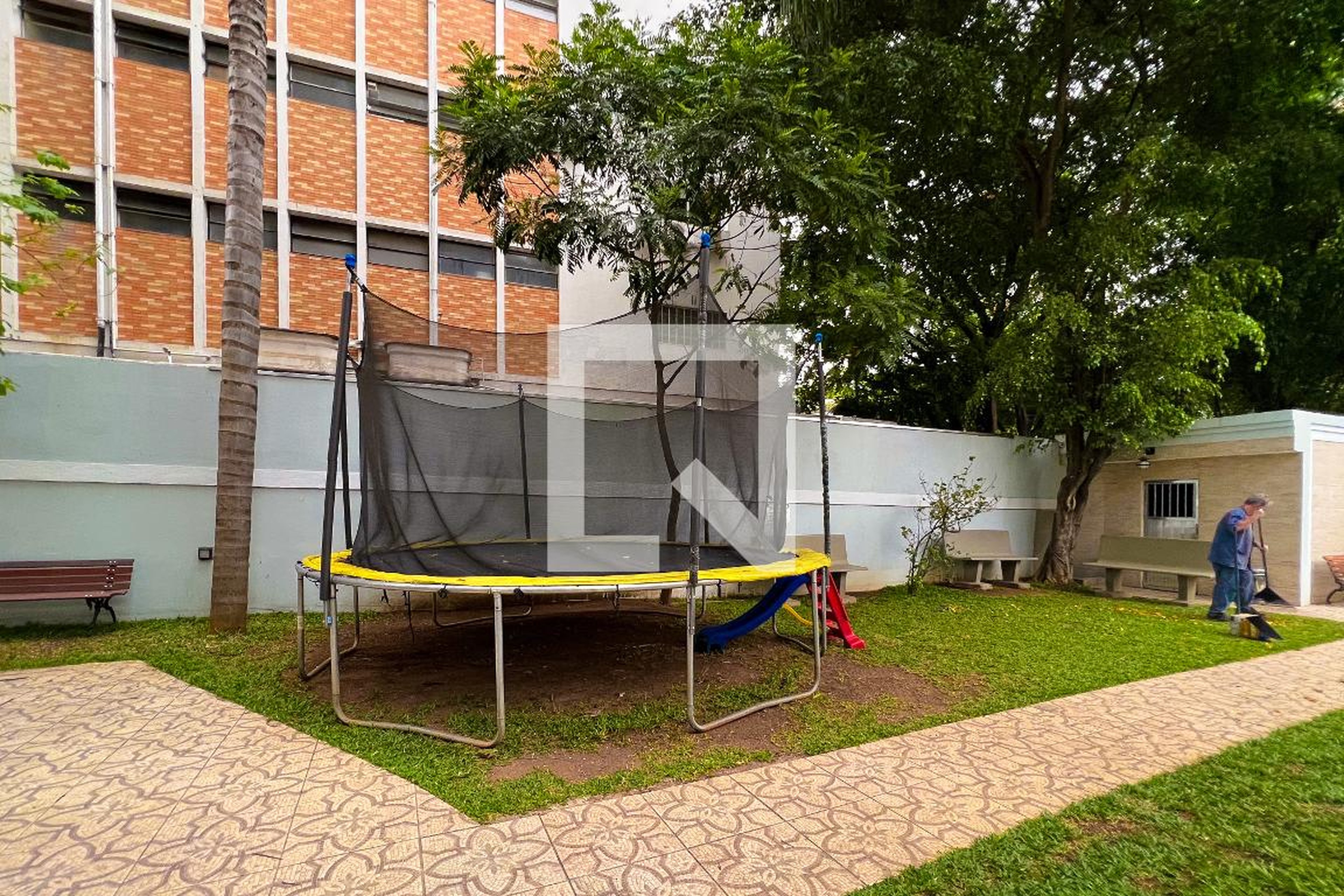 Playground - Edifício 16 de Abril