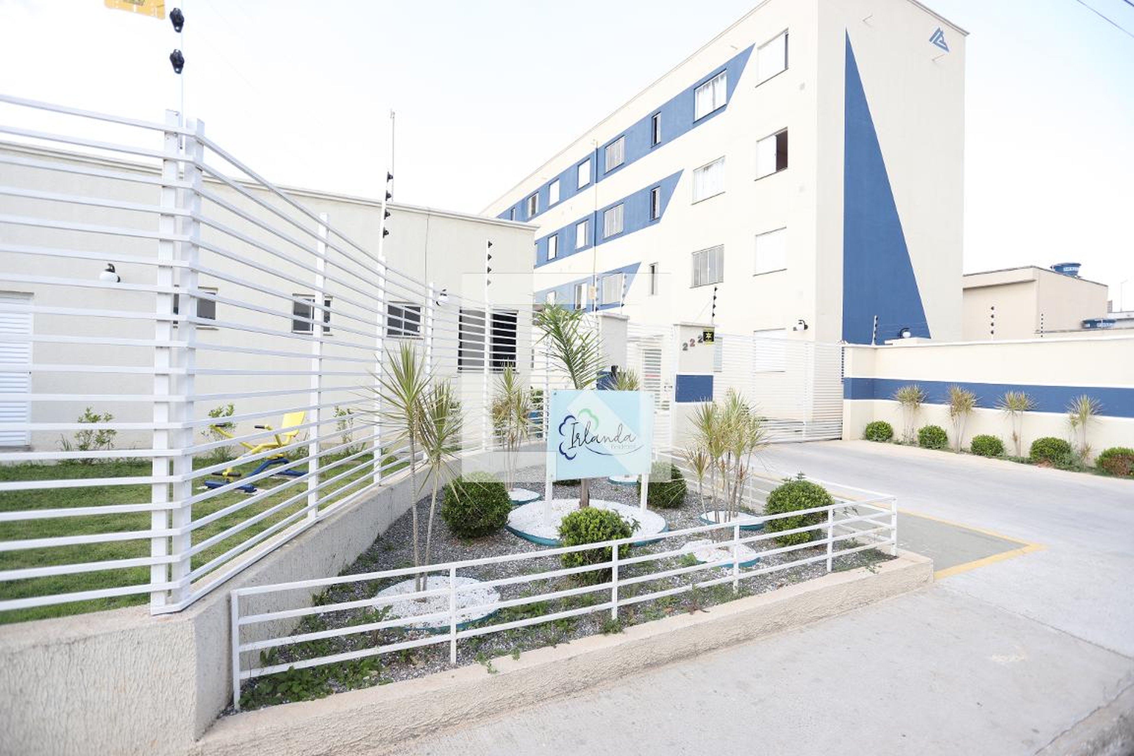 Fachada Residencial Irlanda