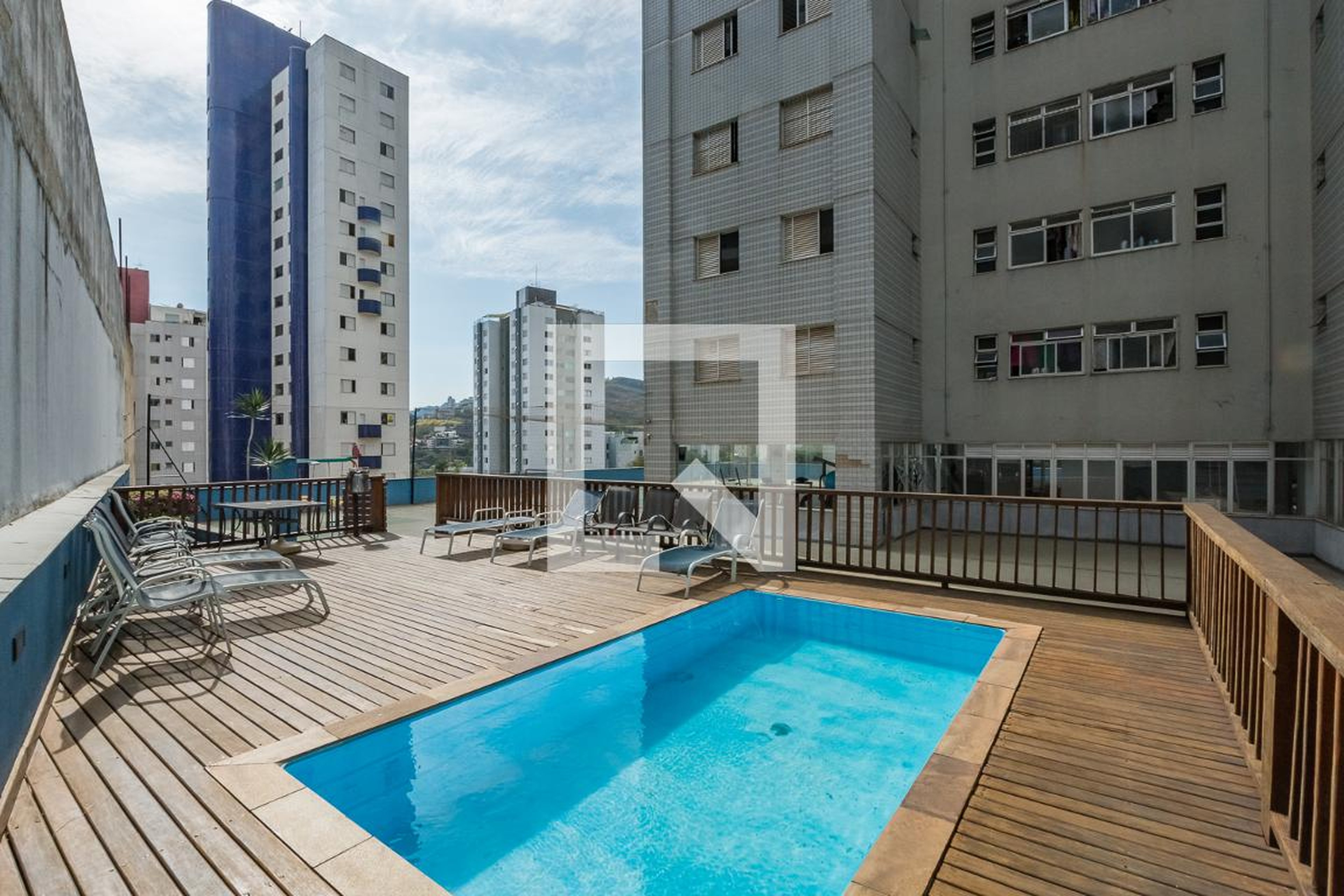 Piscina - Edifício Santa Terezinha