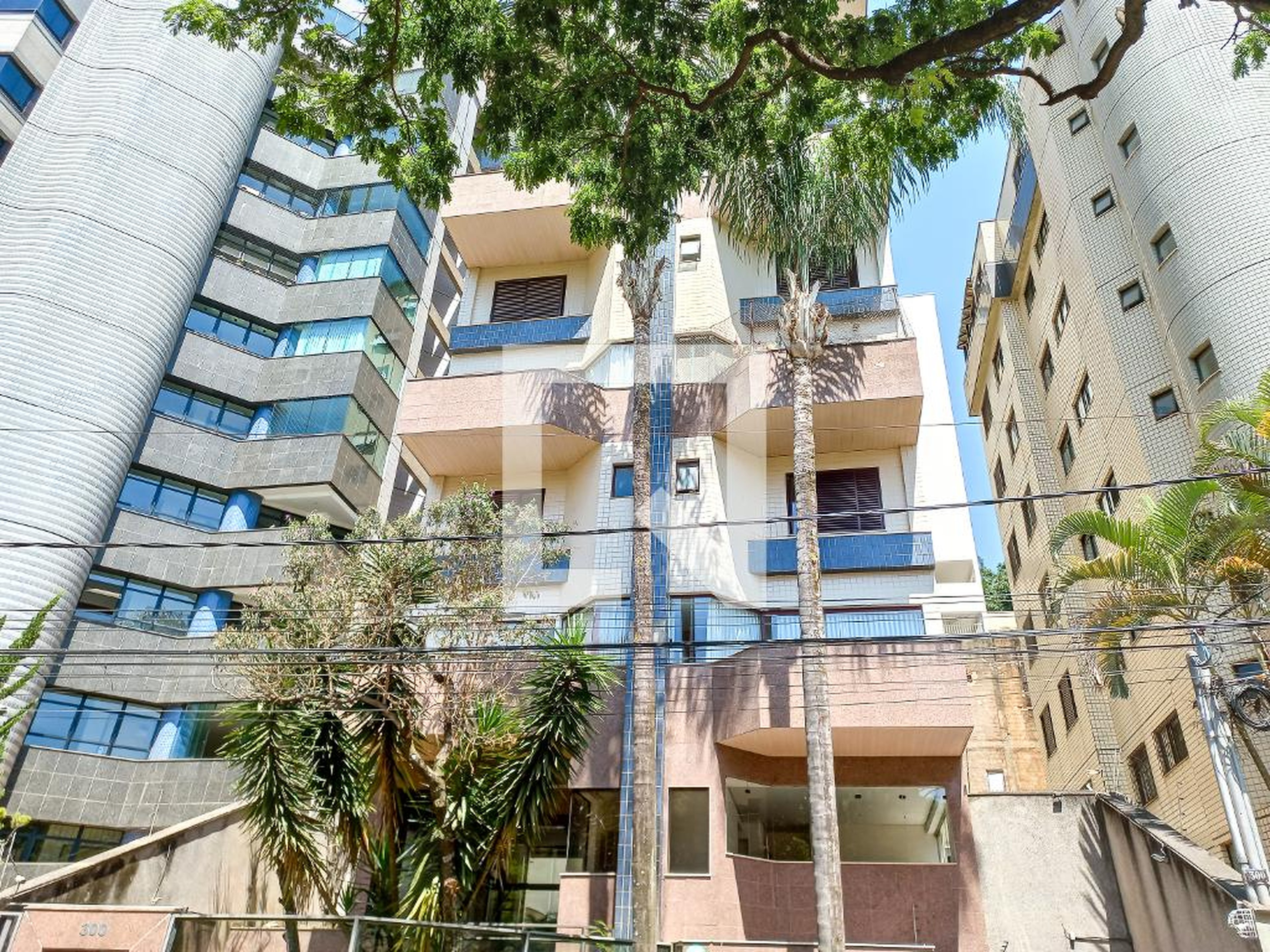 Fachada Condomínio Serra do Curral