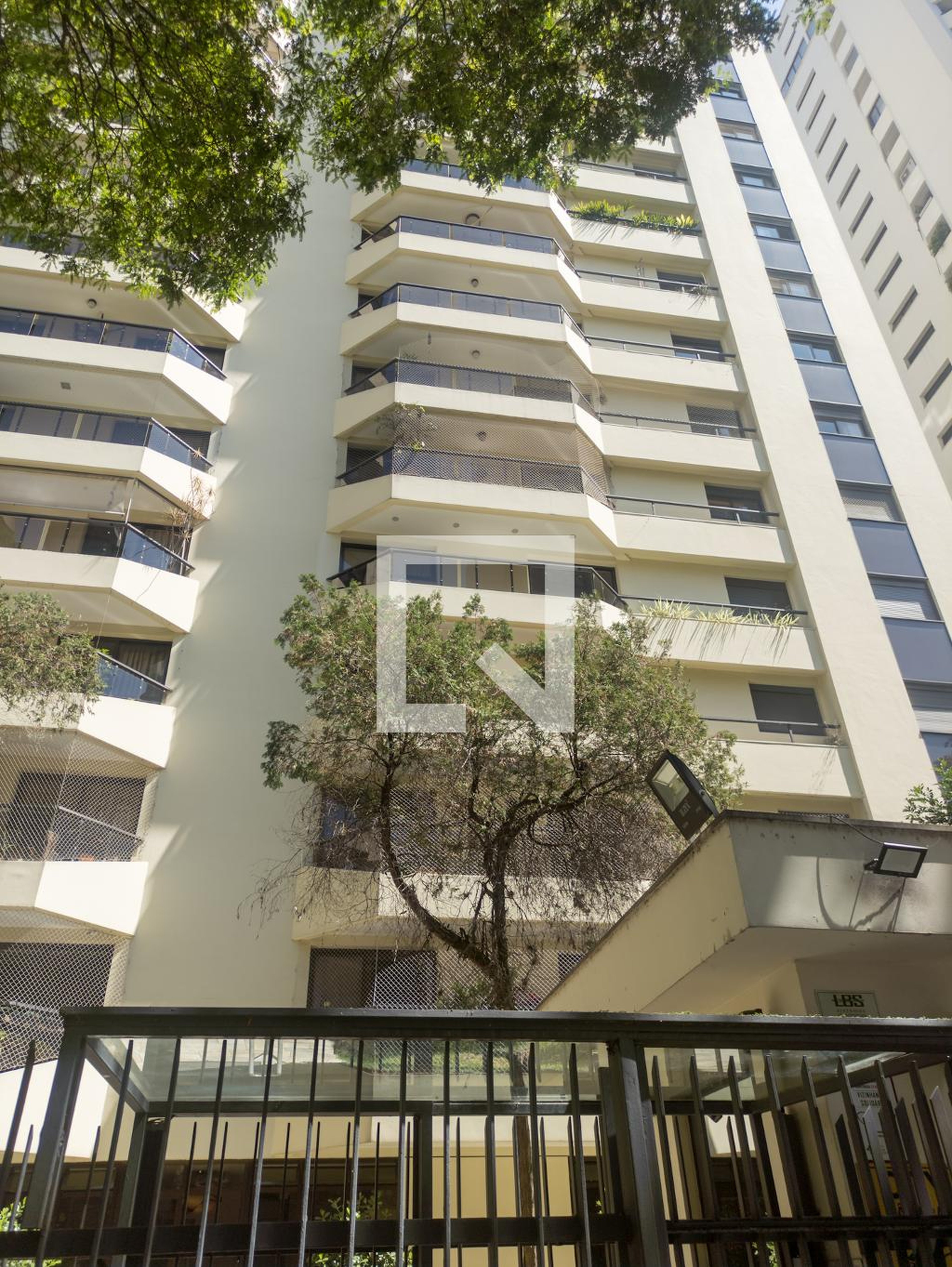 Fachada do Prédio Condomínio Gainsborough