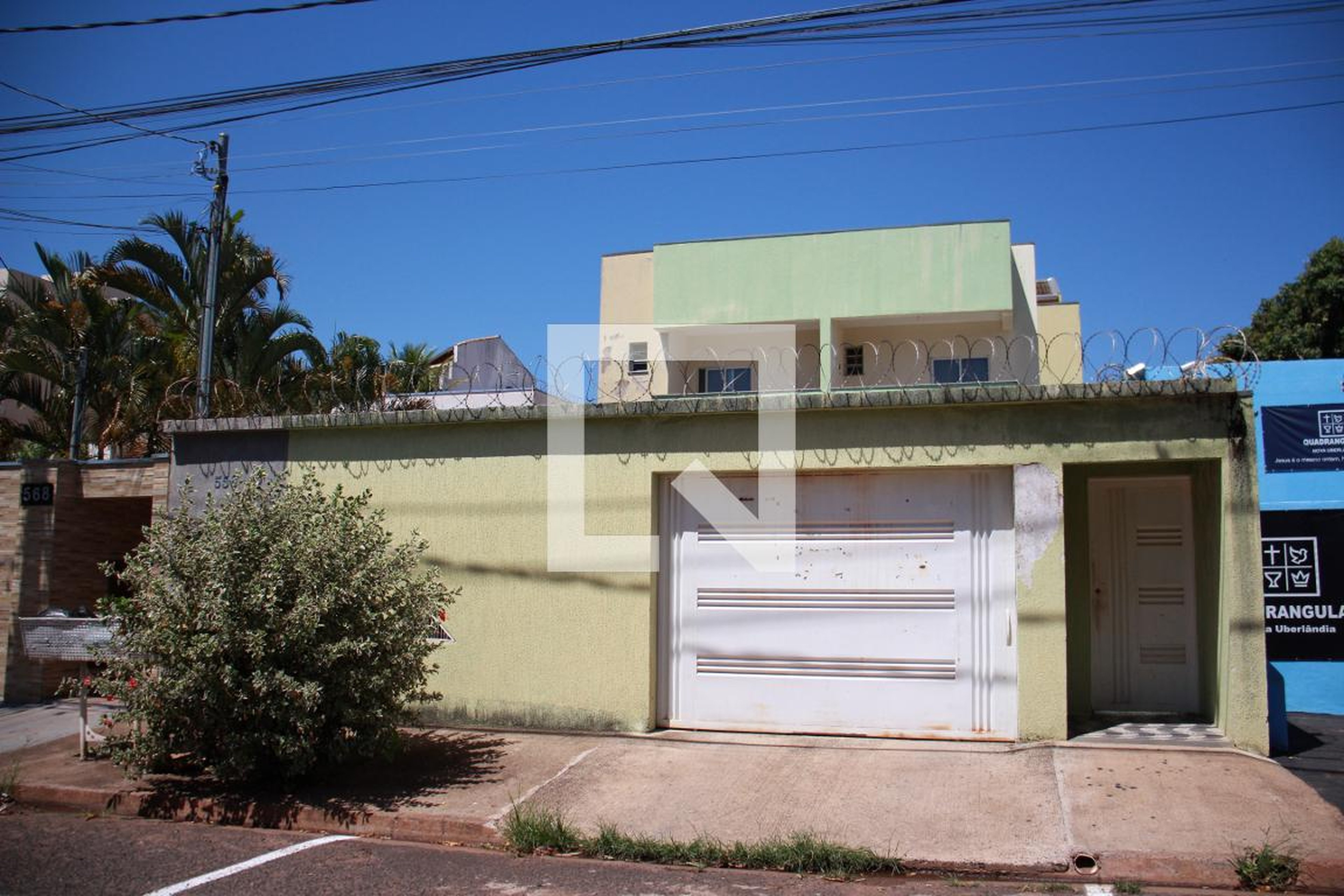Fachada Condomínio em Avenida Alexi Abrahão, 558