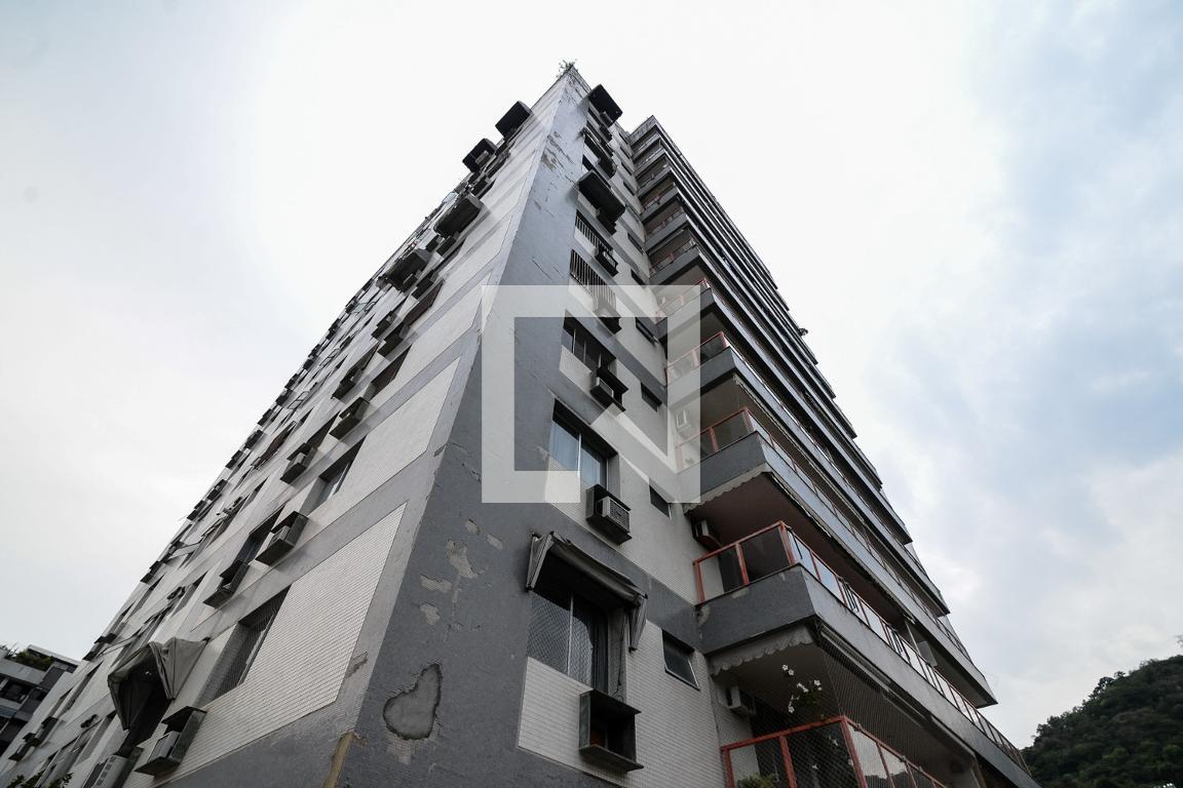 Fachada Condomínio Alfred Nobel