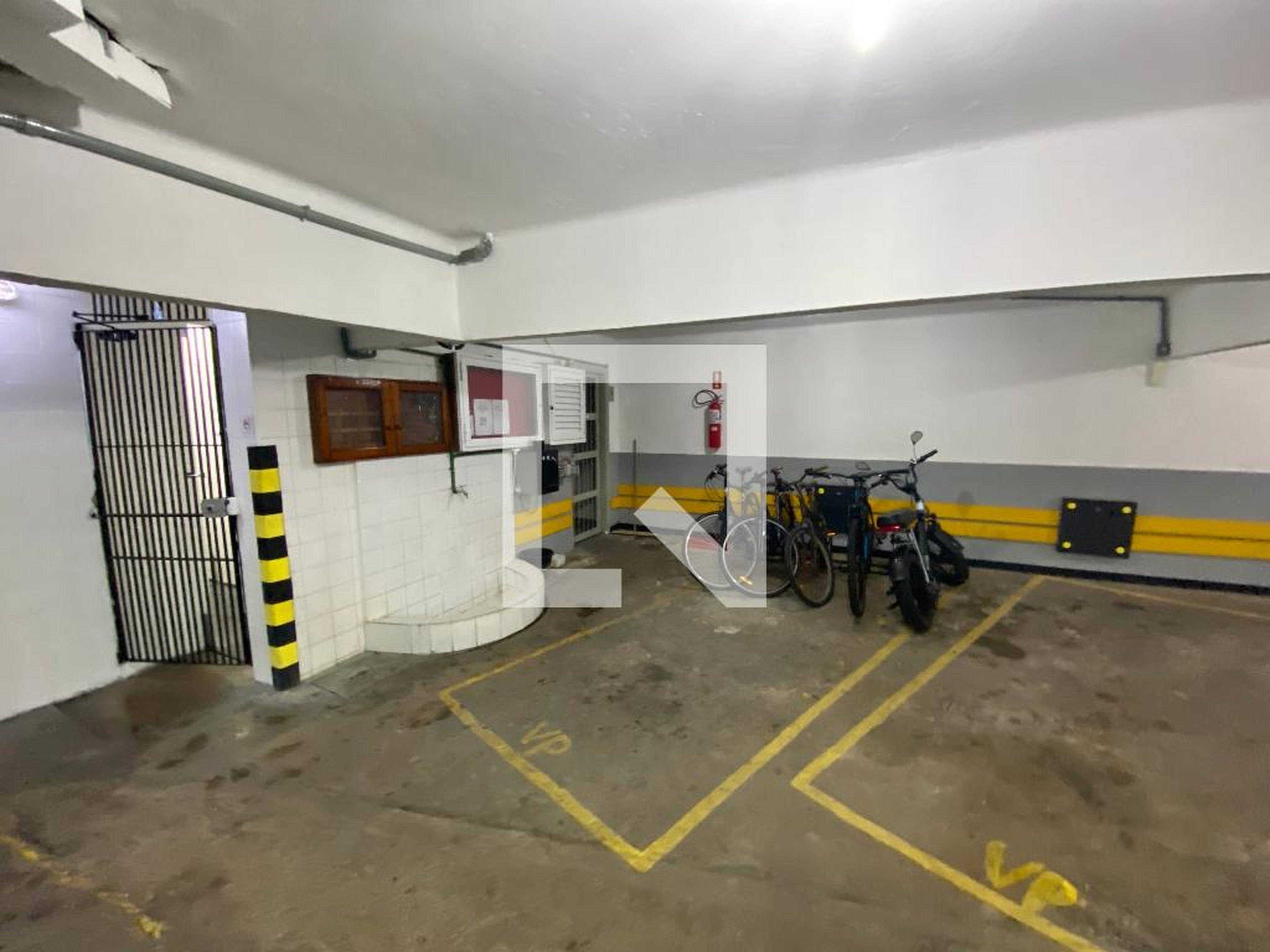 Bicicletário - Edifício Comandante Neiva