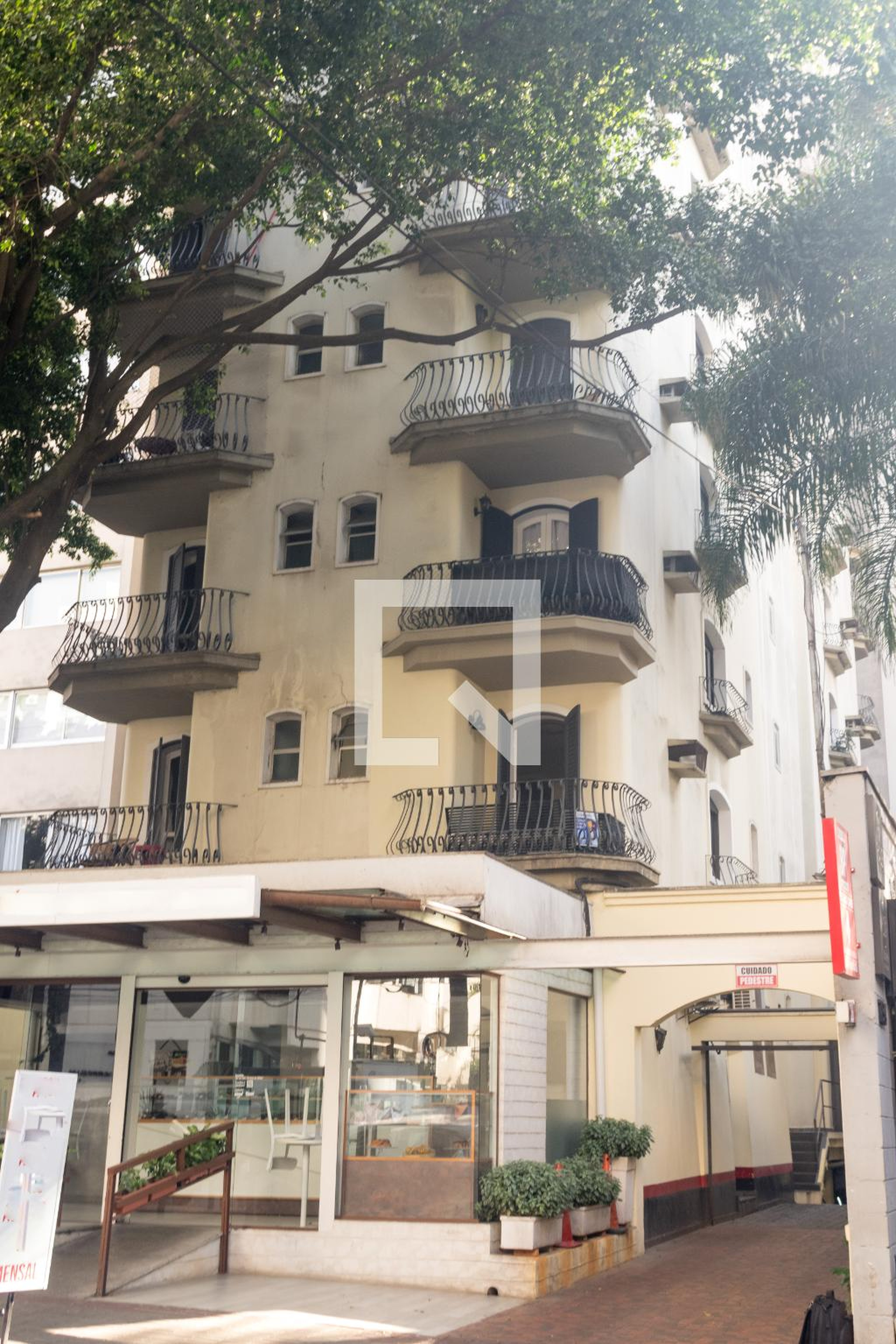 Fachada do Prédio Condomínio Mont Clair