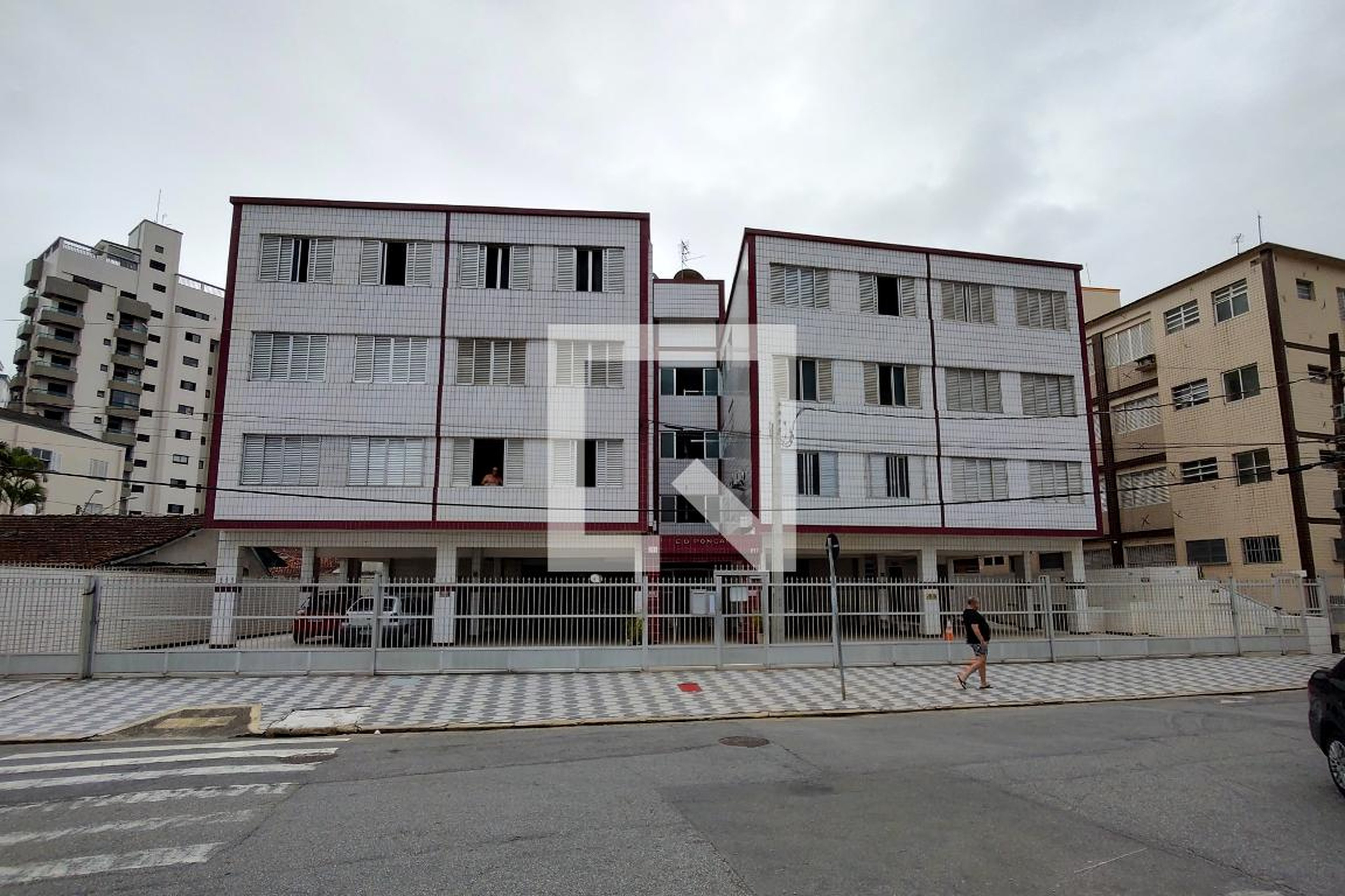 Fachada Condomínio em Rua Luiz Antonio de Andrade Vieira, 277