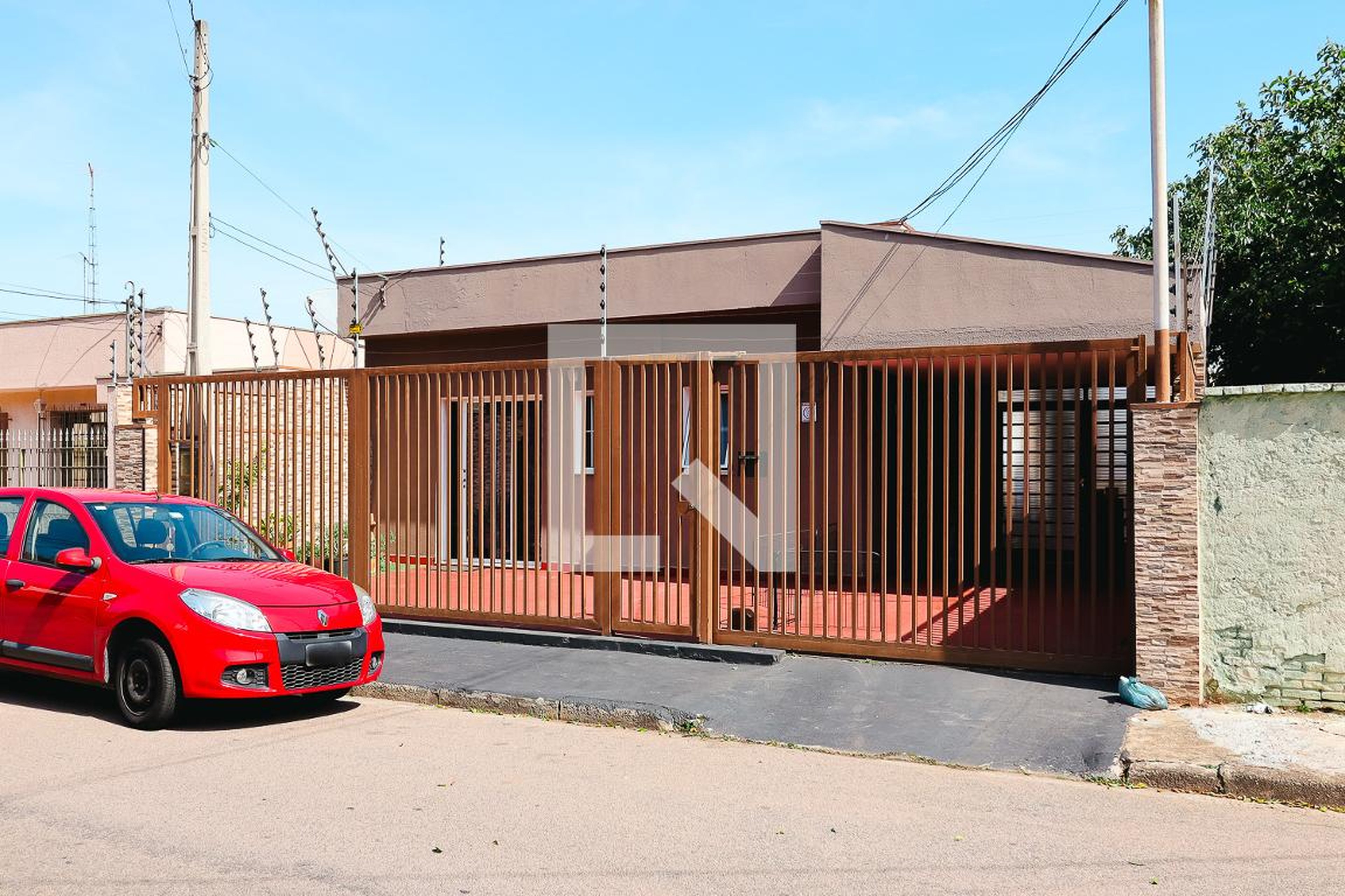 Fachada Condomínio em Rua Raul Pompéia, 275