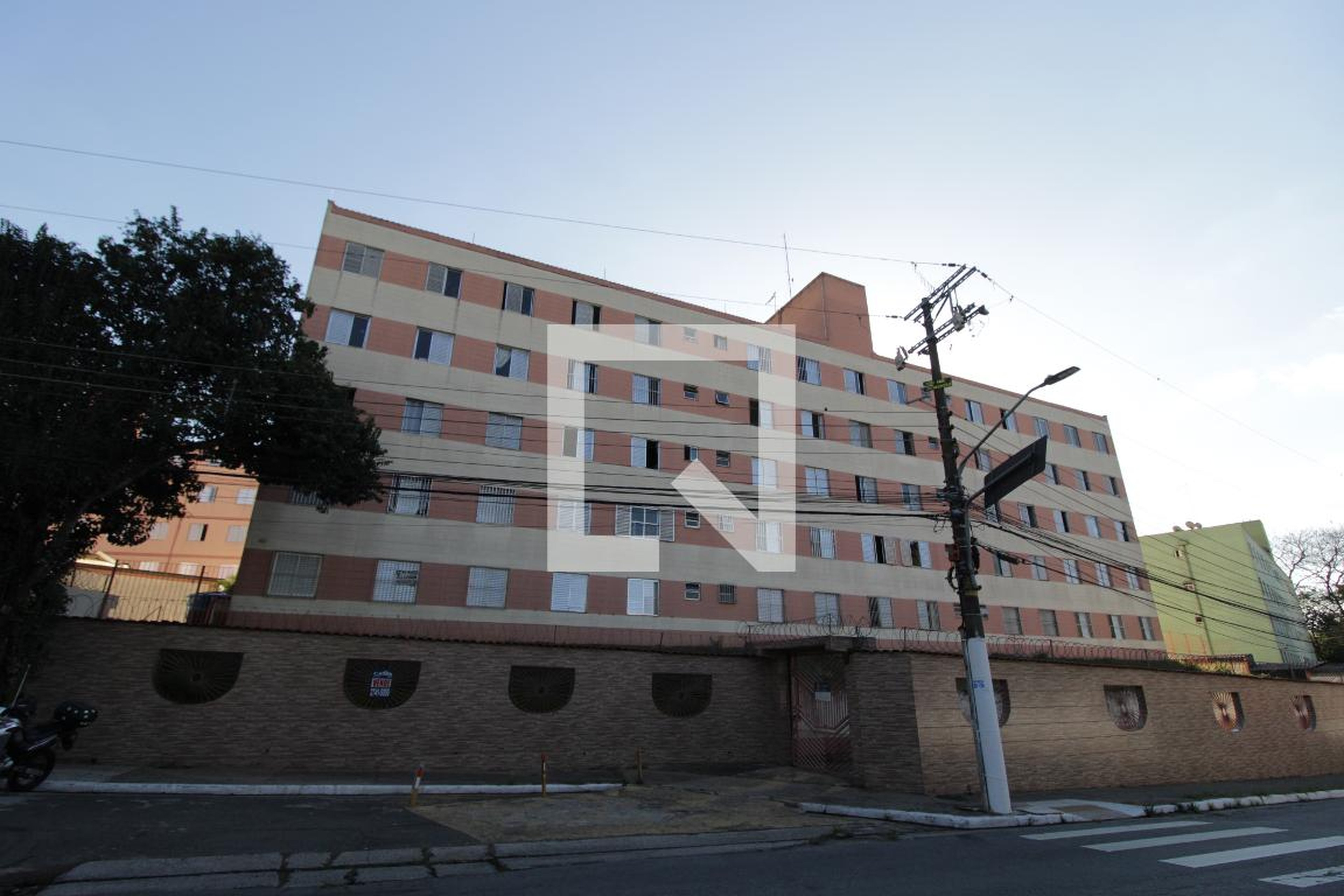 Fachada Condomínio em Rua Padre Tomás de Vilanova, 341