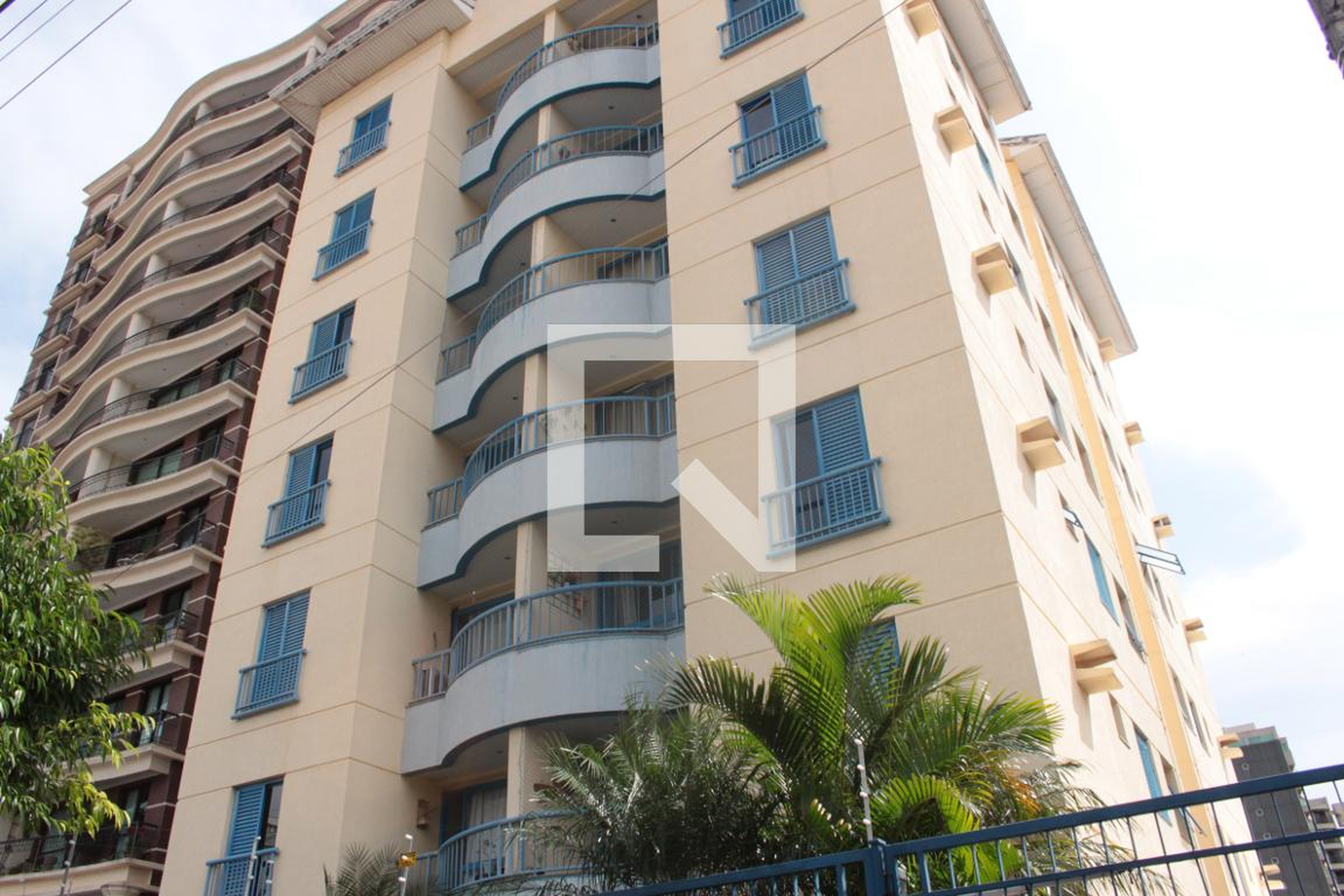 Fachada do Prédio Condomínio em Rua Antônio Lapa, 1067