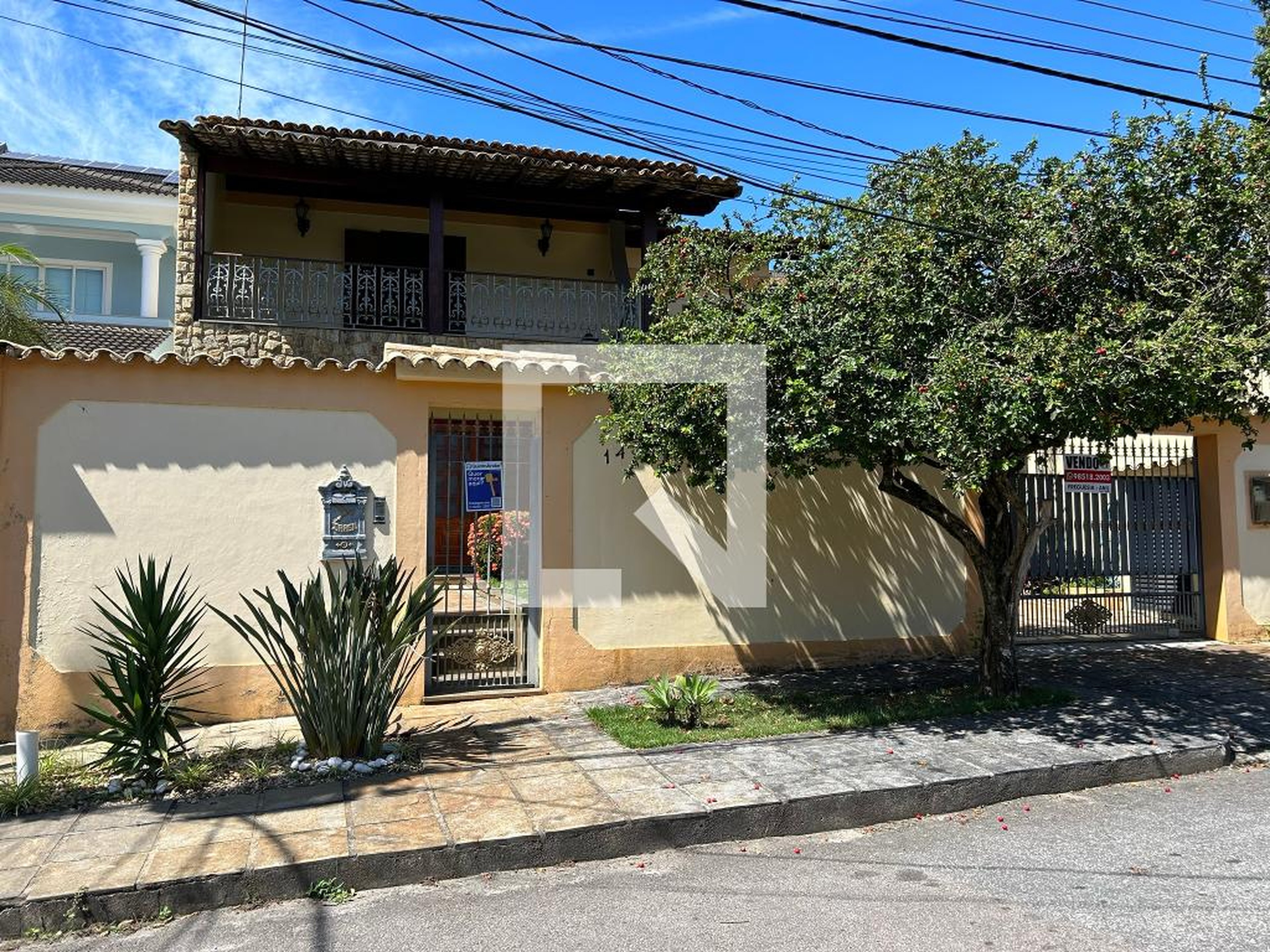 Fachada Condomínio em Rua Ulisses Helmeister, 145